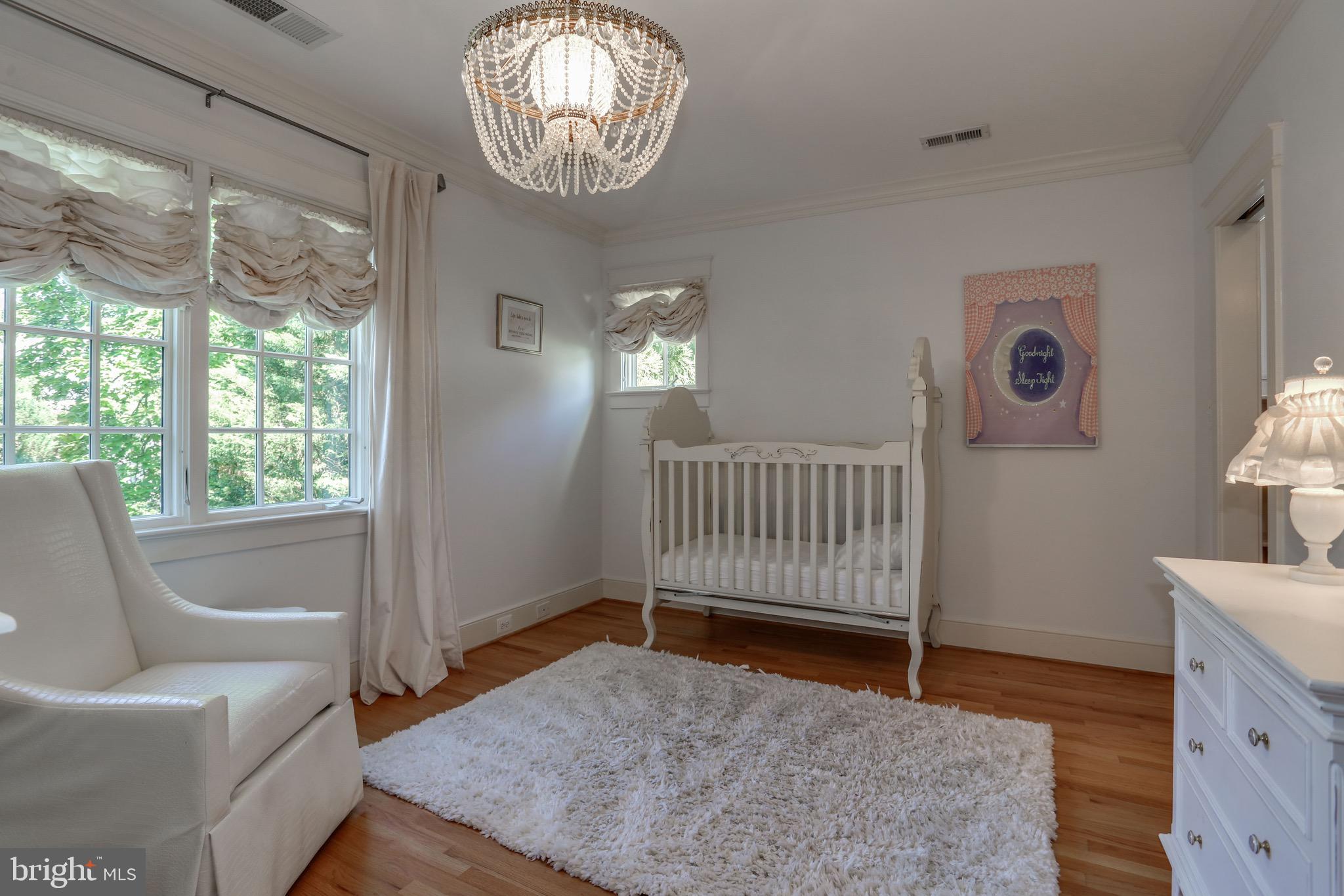 COUNTRY CLUB HILLS - Residential