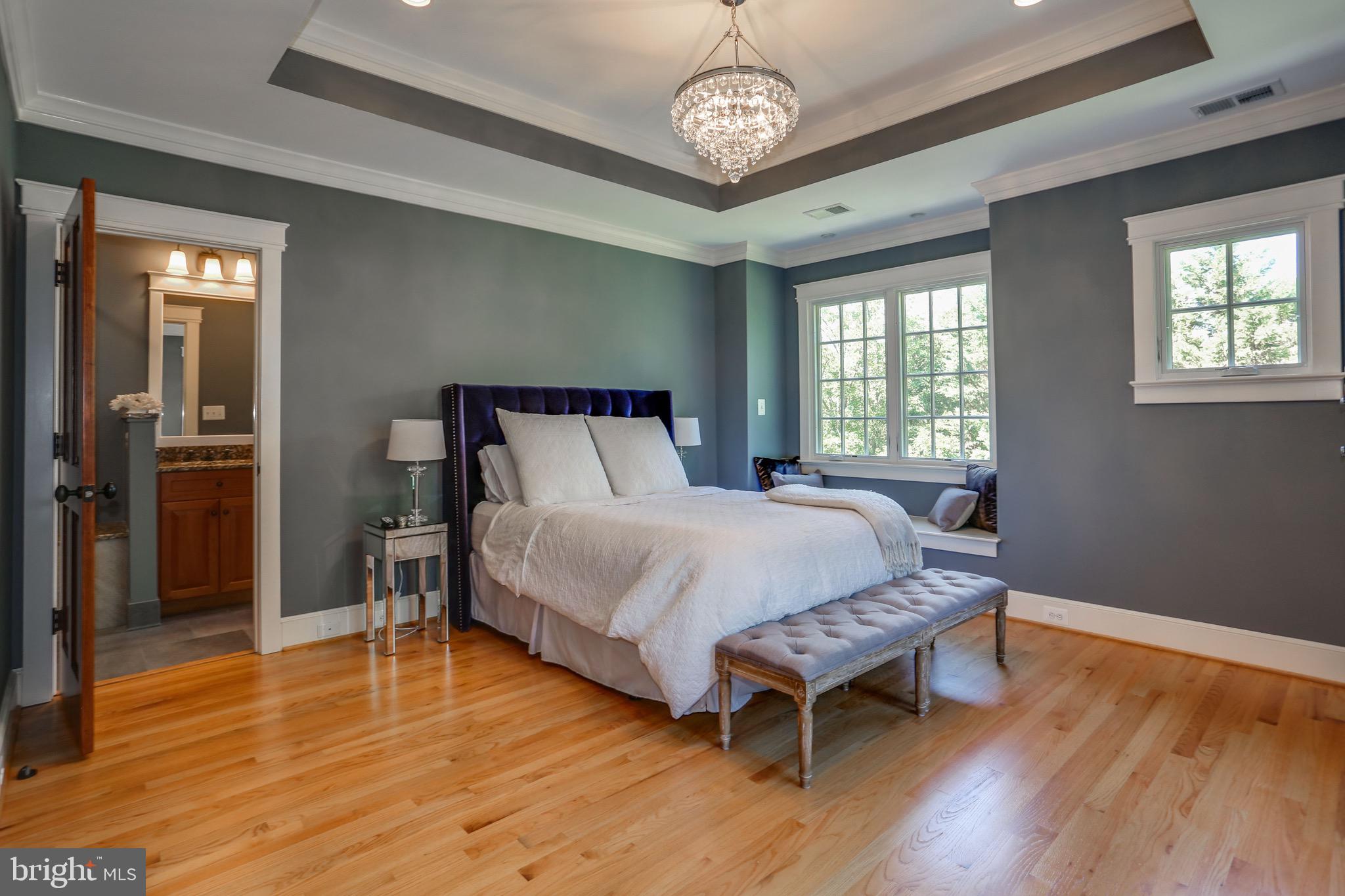 COUNTRY CLUB HILLS - Residential