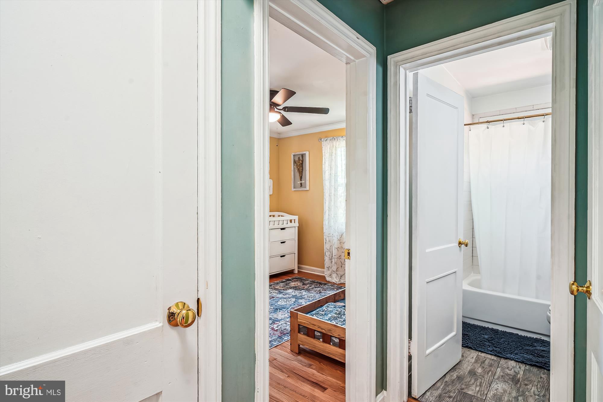 WHEATON HILLS - Residential