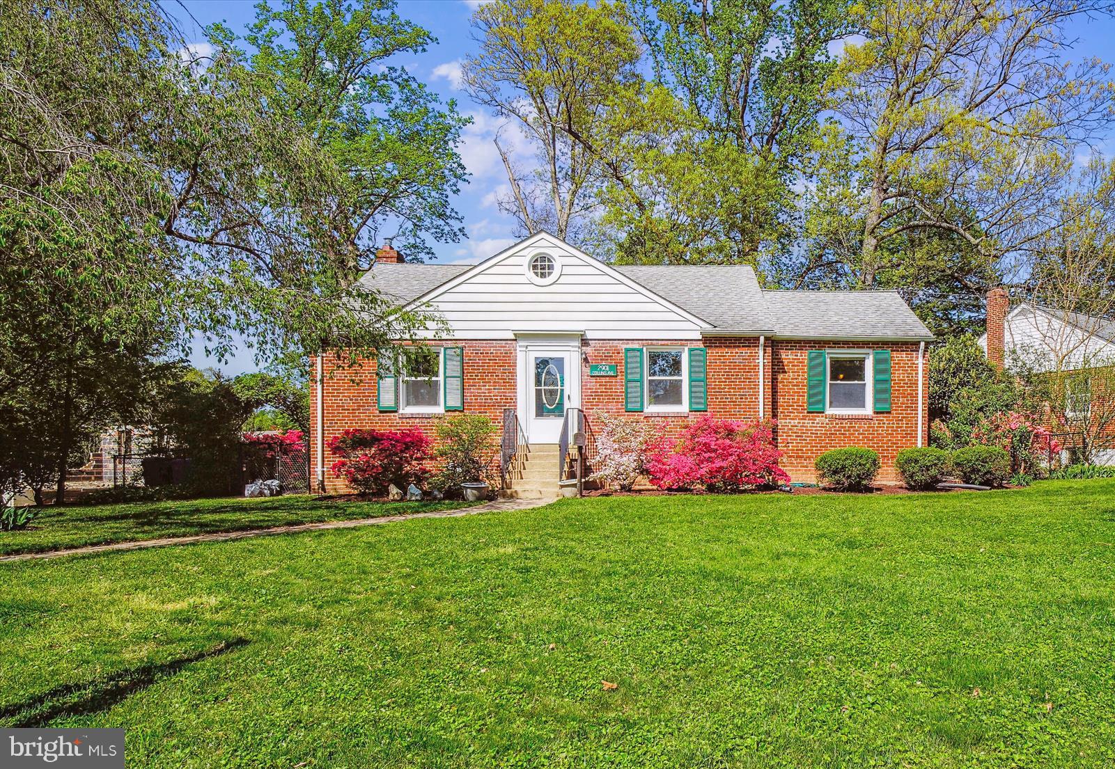 WHEATON HILLS - Residential