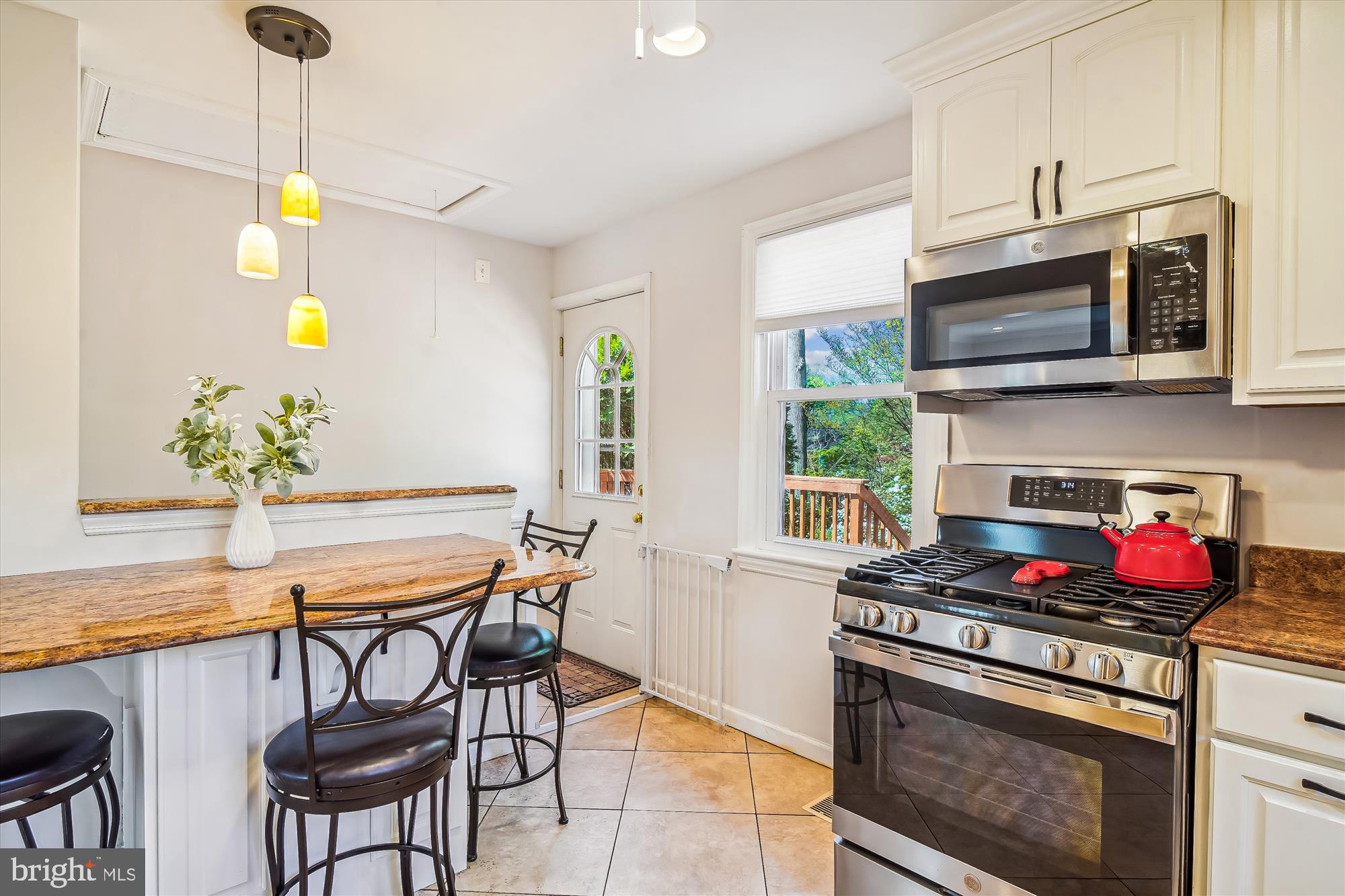 WHEATON HILLS - Residential