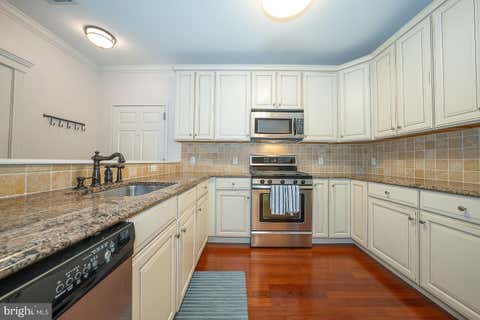 Condo For Sale - 300 W Elm Street #2204<br/> Montgomery County, CONSHOHOCKEN, PA 19428