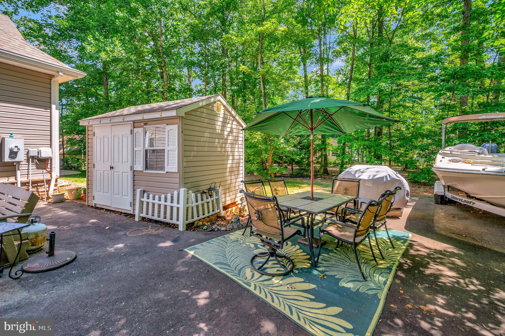 LAKE OF THE WOODS - Residential