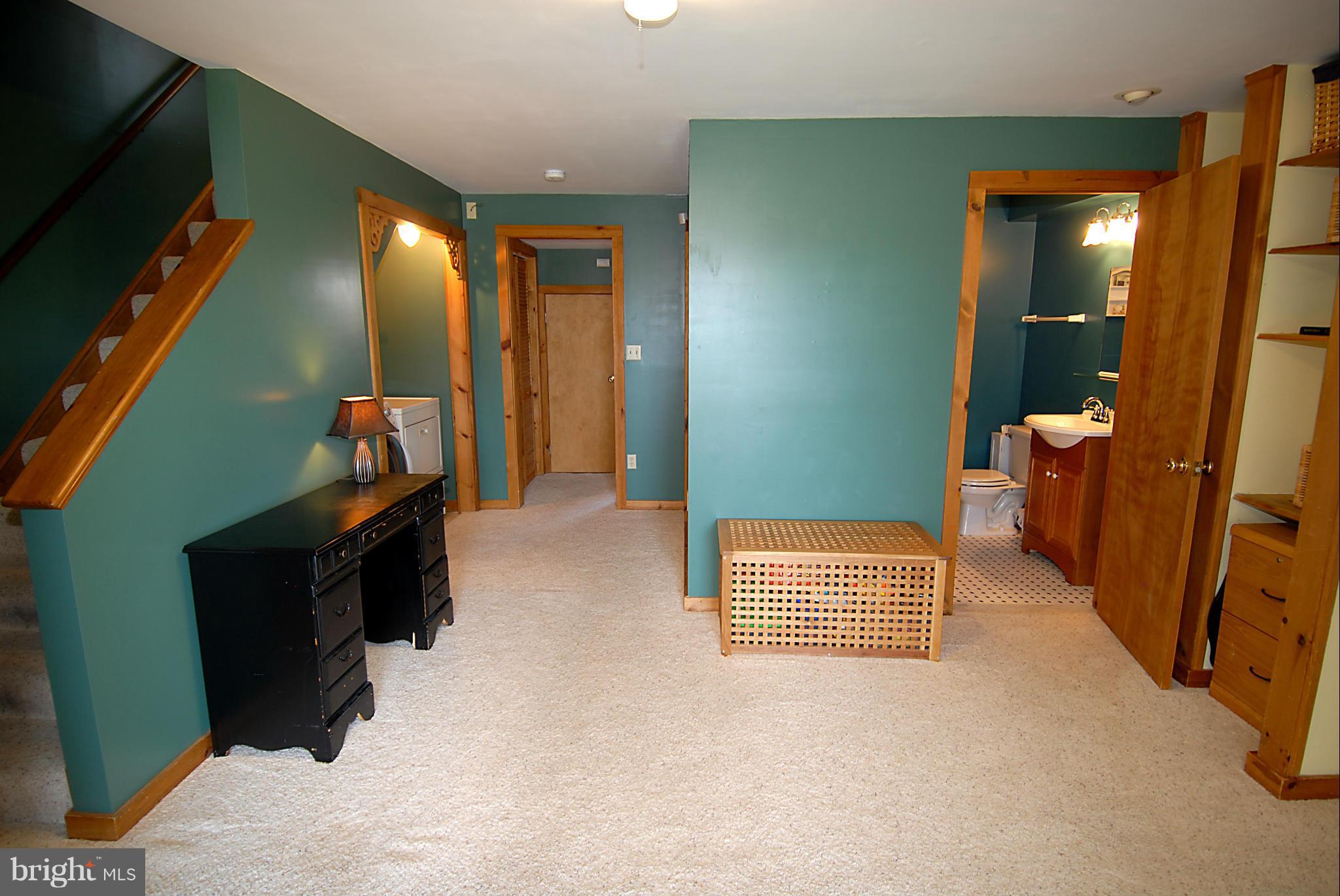 WINSLOW CHASE - Residential