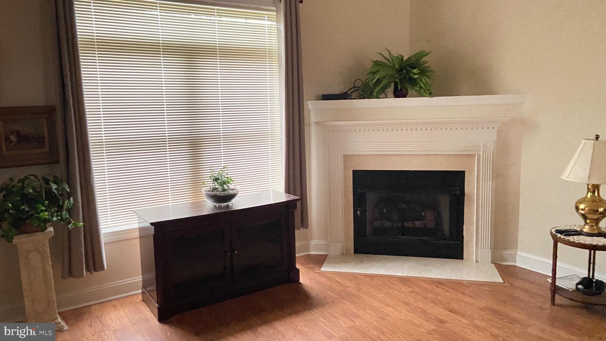 AUTUMN GLEN - Residential