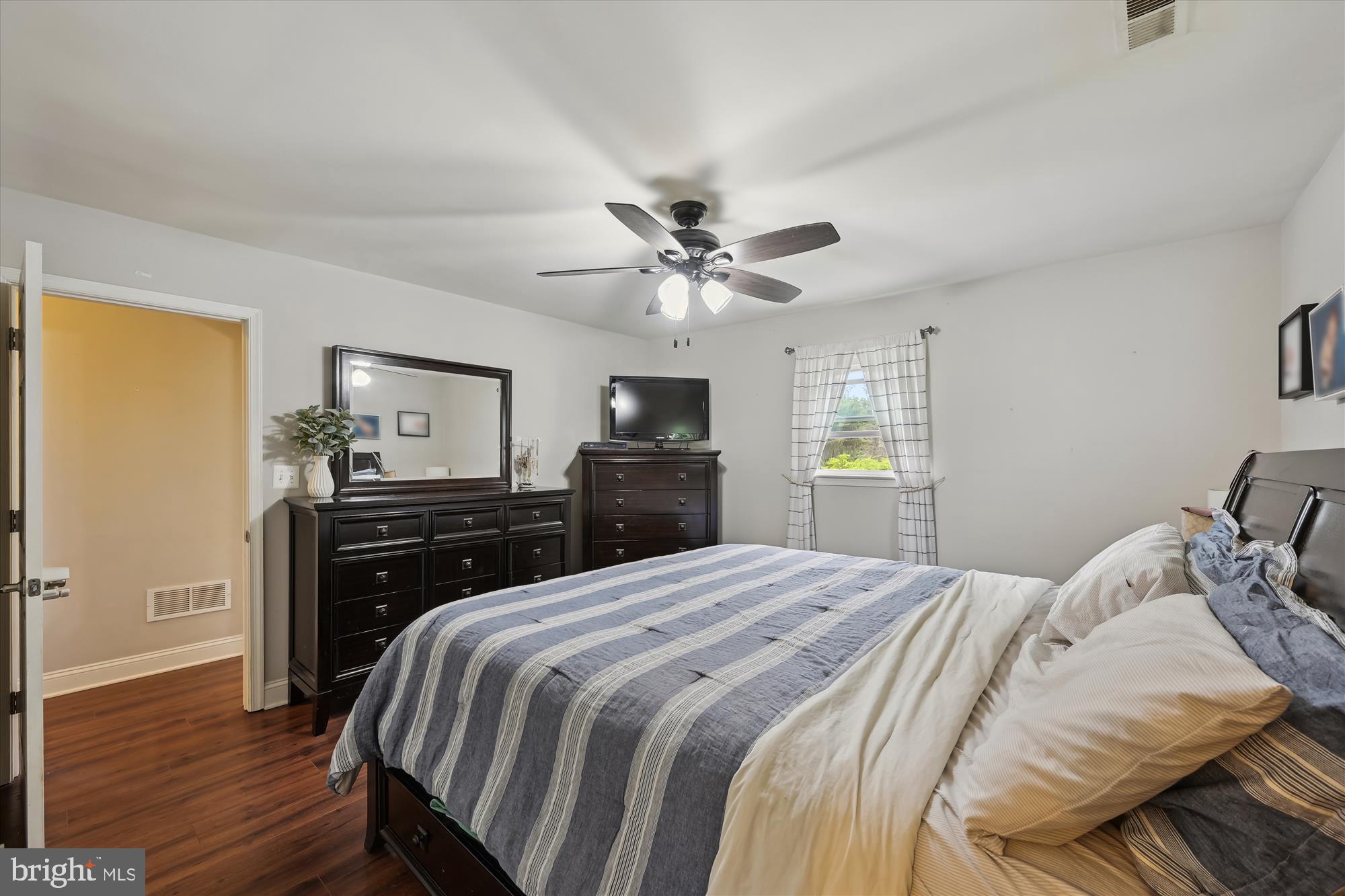 SUNSET HILLS - Residential