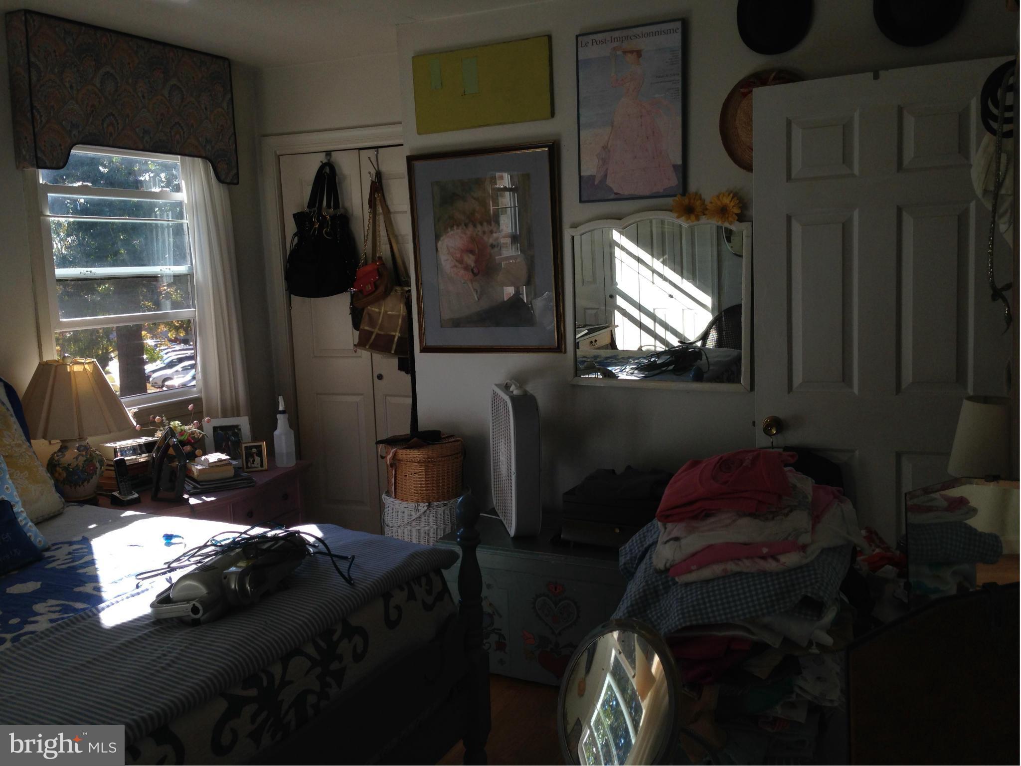 SPRING VALLEY - Residential