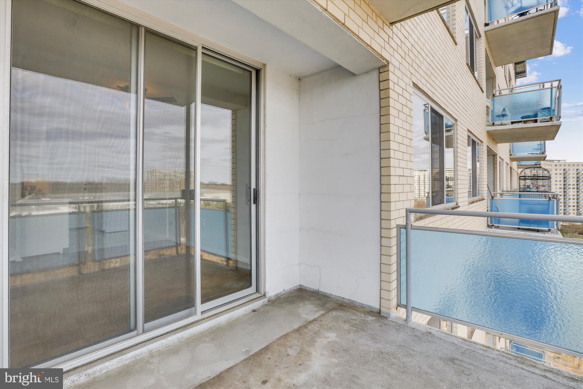 GROSVENOR PARK - Residential Lease