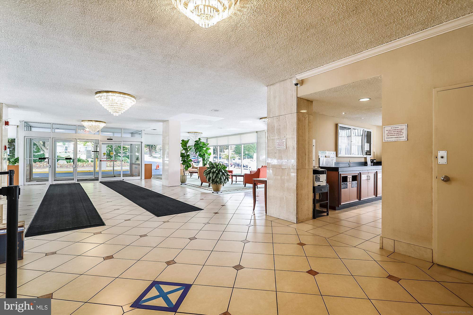 GROSVENOR PARK - Residential Lease