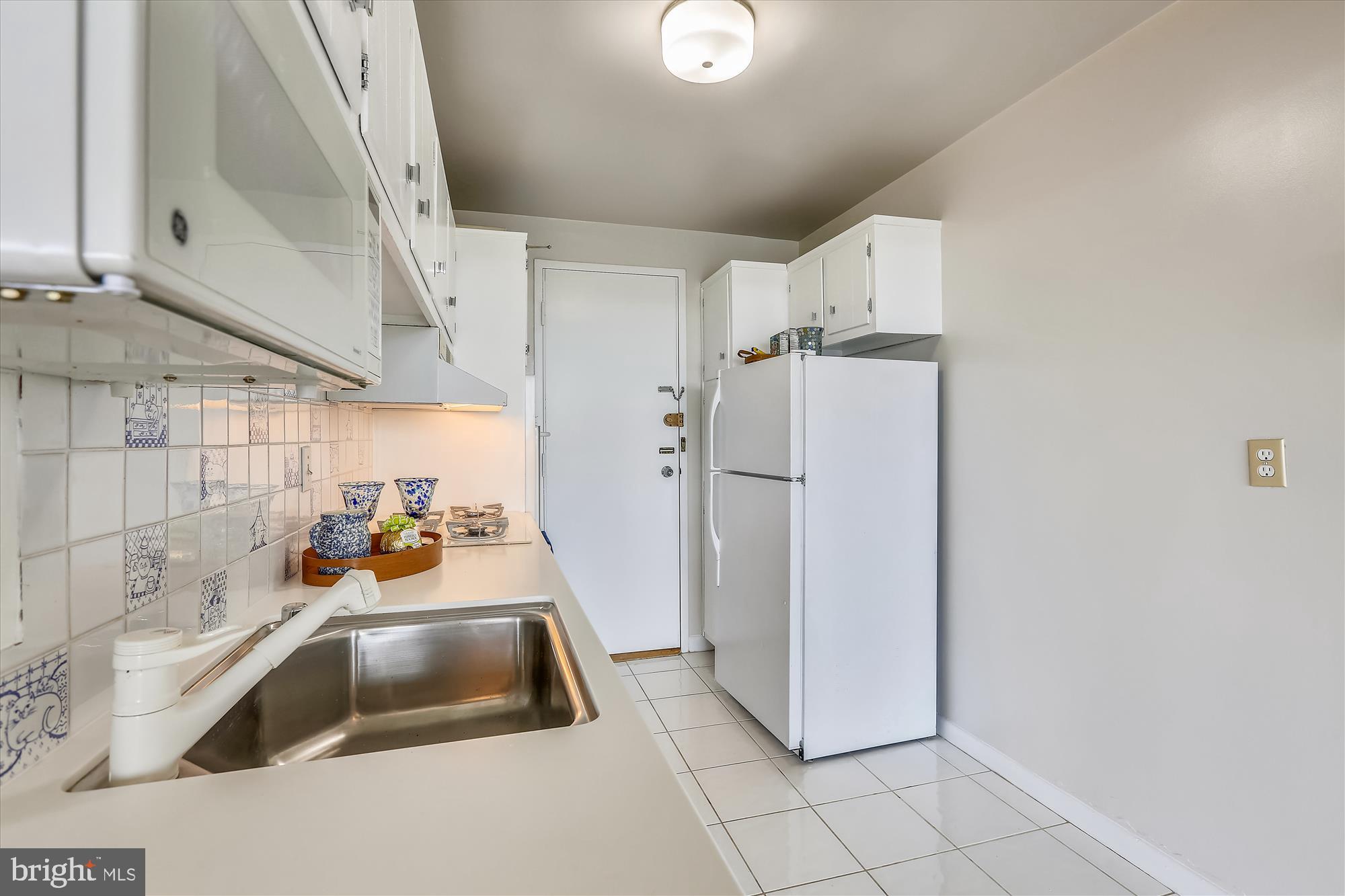 GROSVENOR PARK - Residential Lease