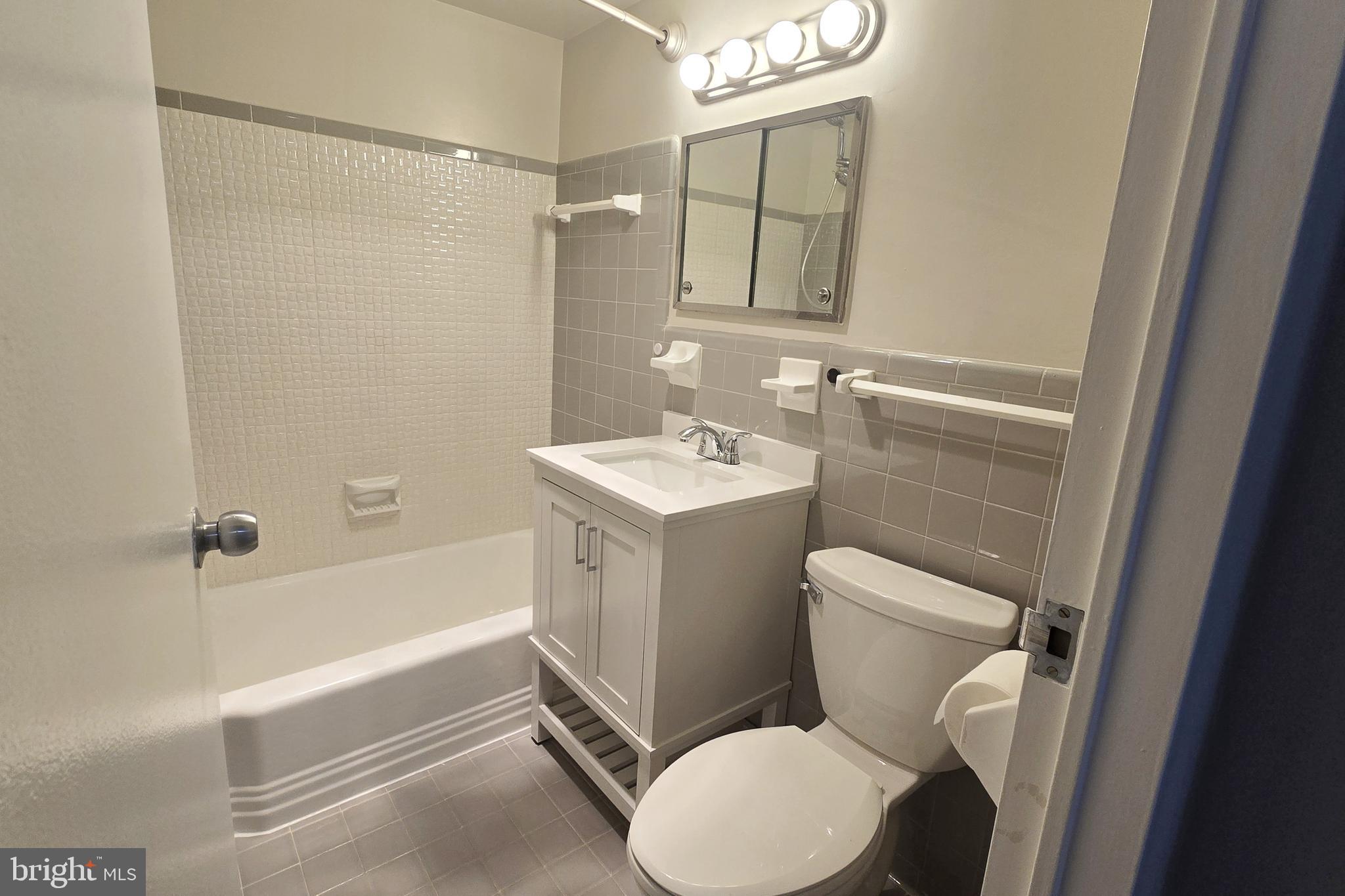 GROSVENOR PARK - Residential Lease