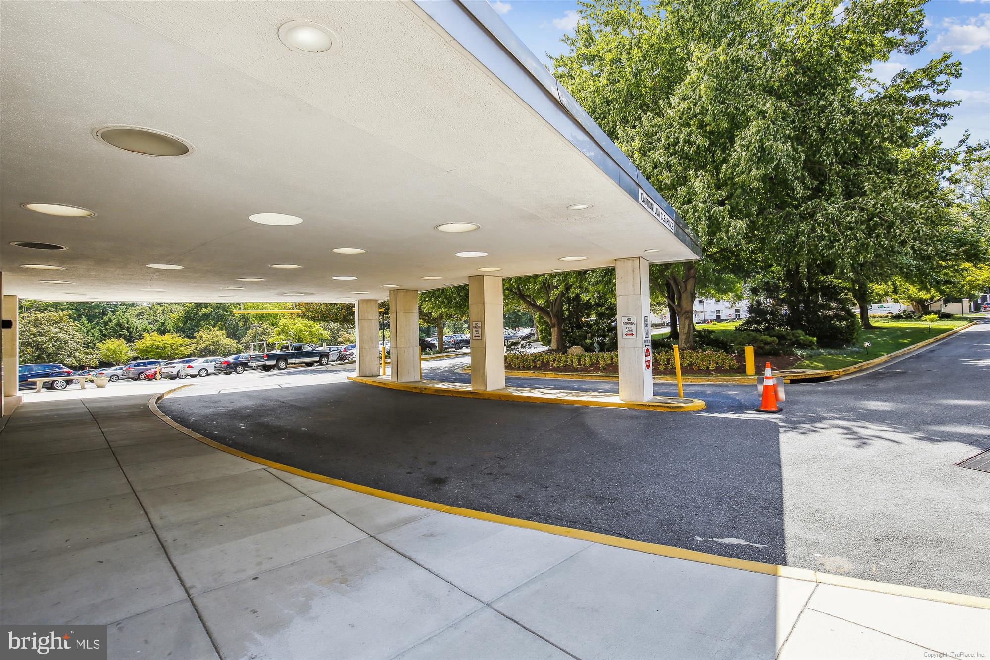 GROSVENOR PARK - Residential Lease