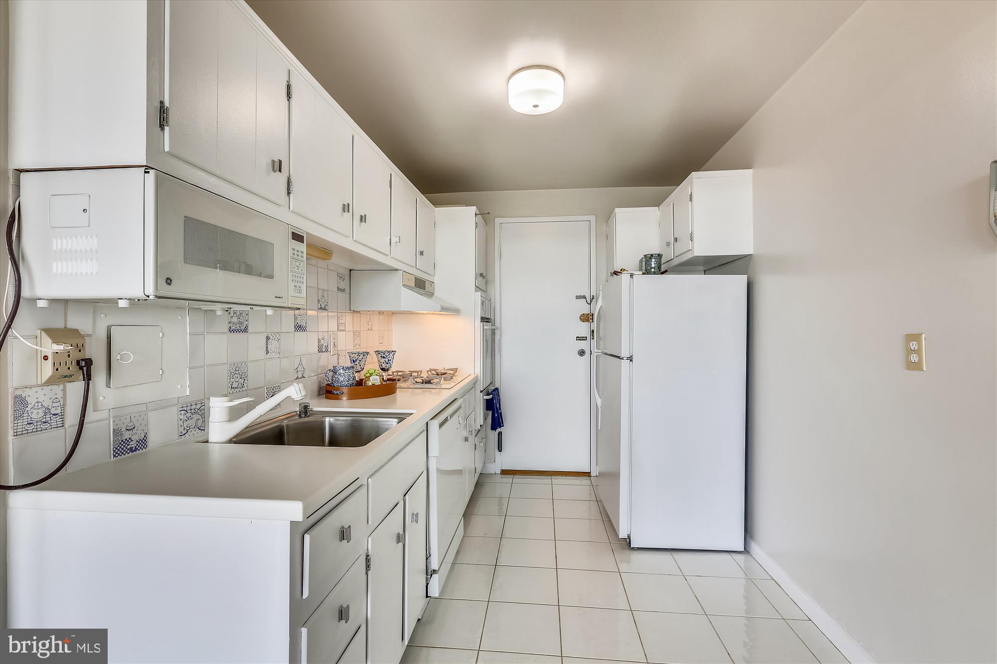 GROSVENOR PARK - Residential Lease