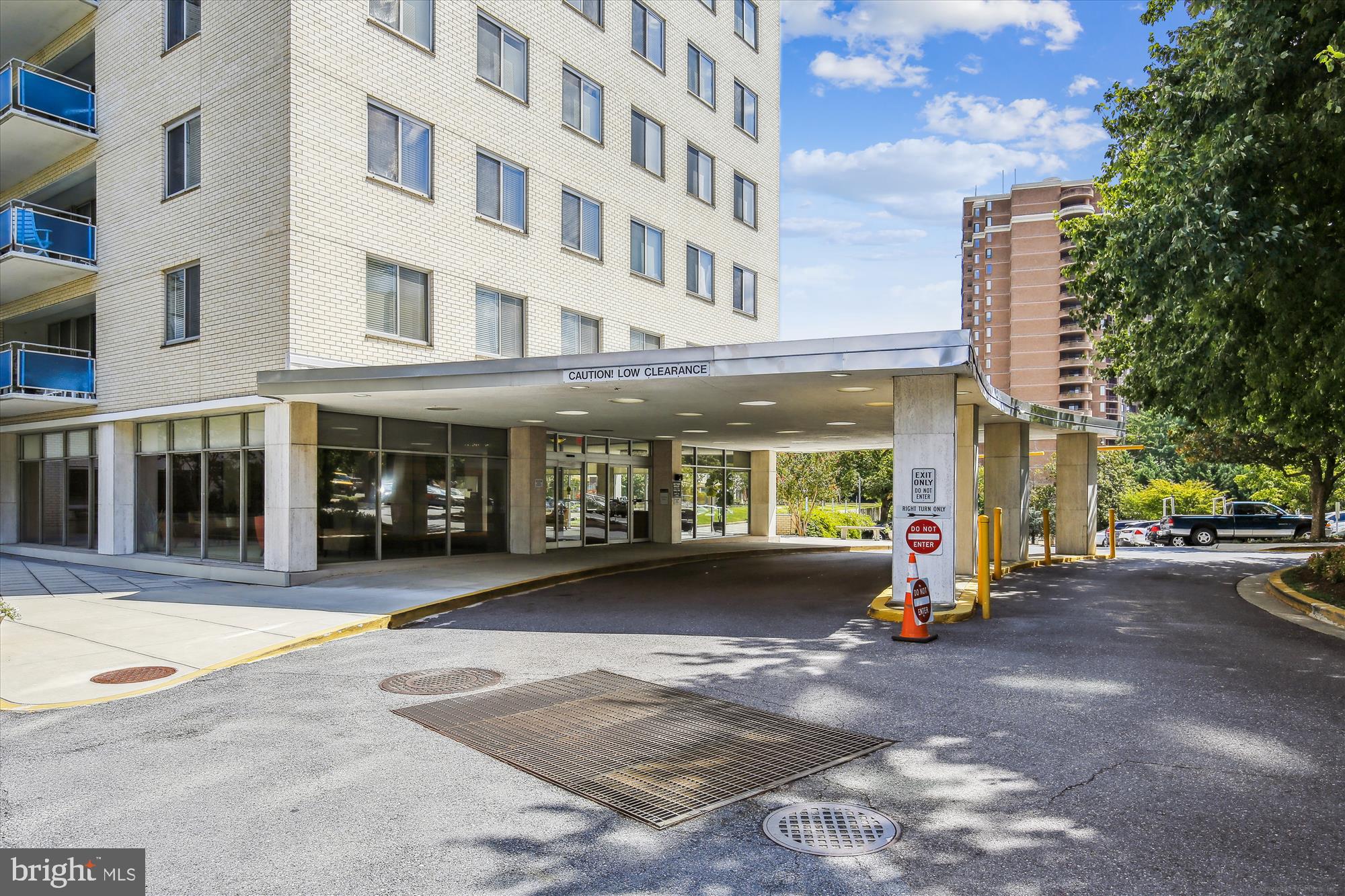 GROSVENOR PARK - Residential Lease