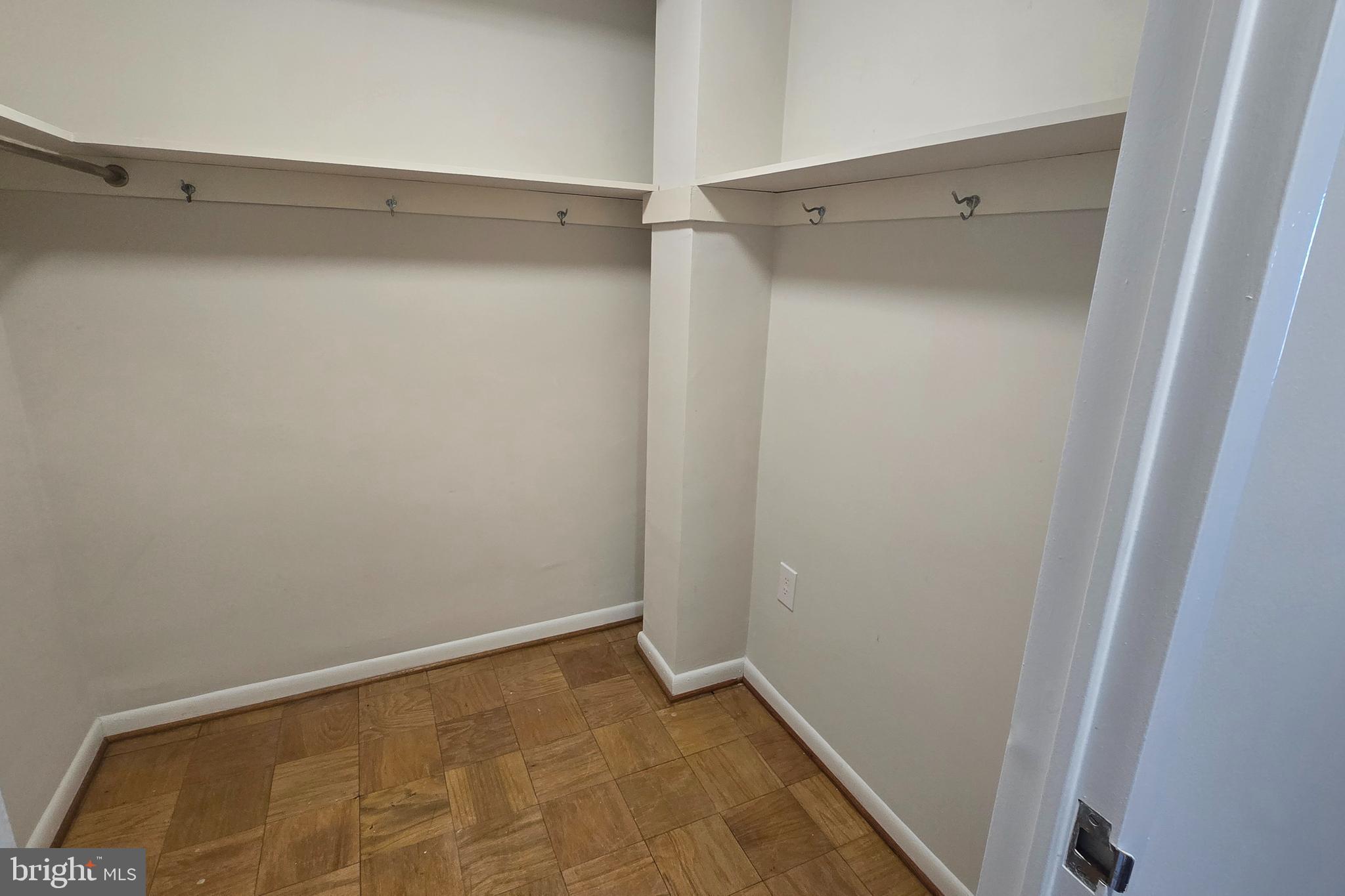 GROSVENOR PARK - Residential Lease