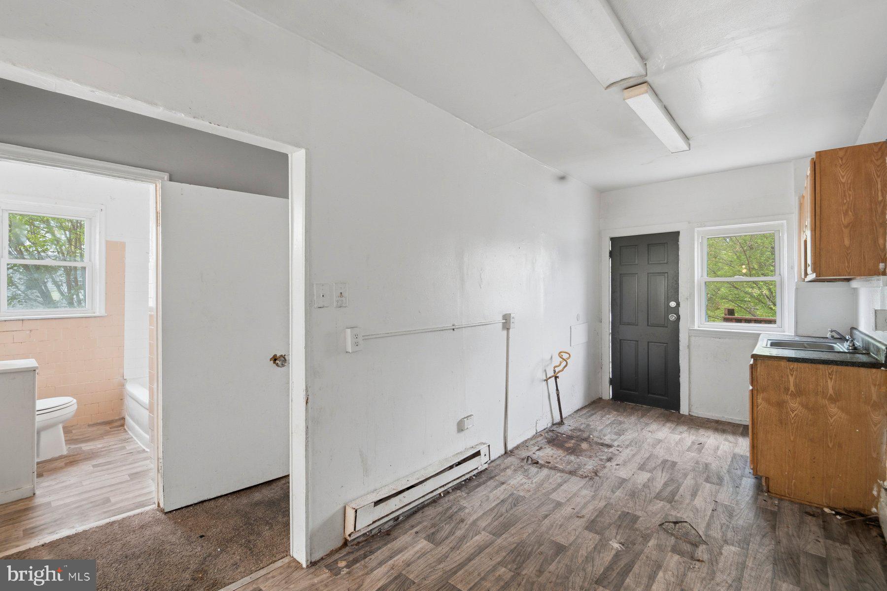 RITCHIE HEIGHTS - Residential