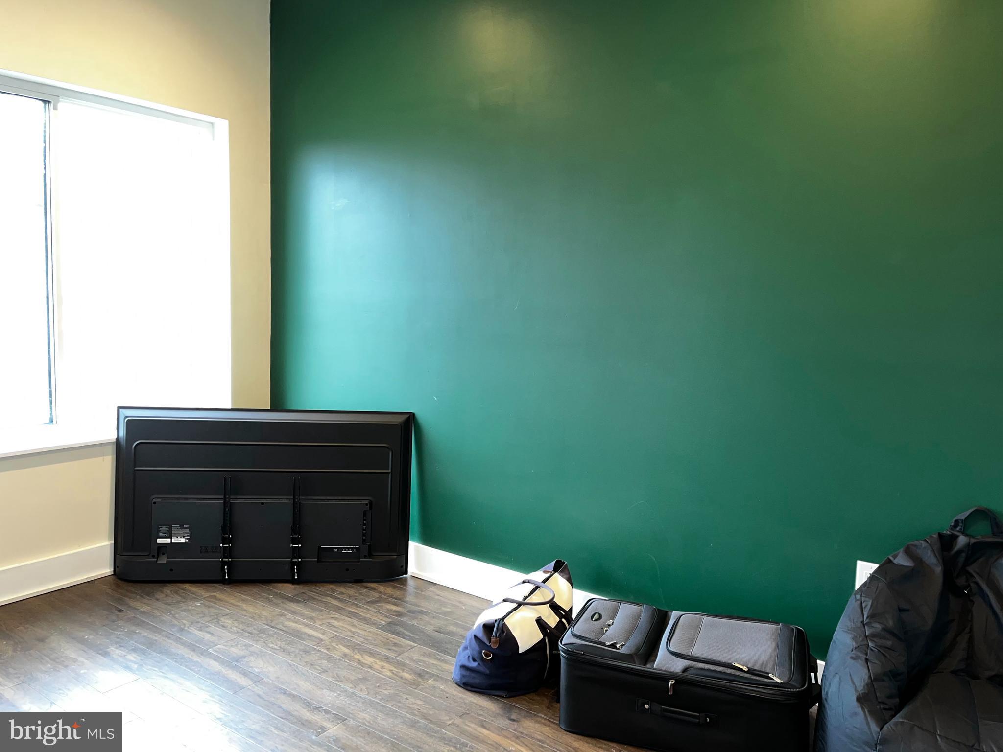 OLDE KENSINGTON - Residential