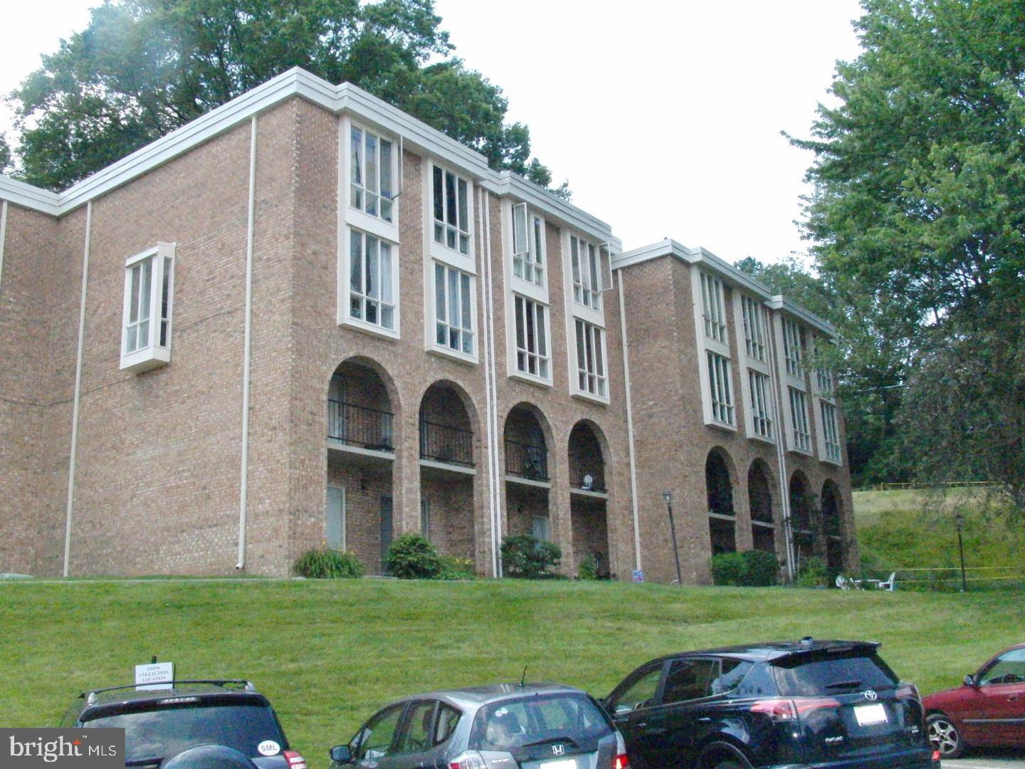 HUNTINGTON CLUB - Residential Lease