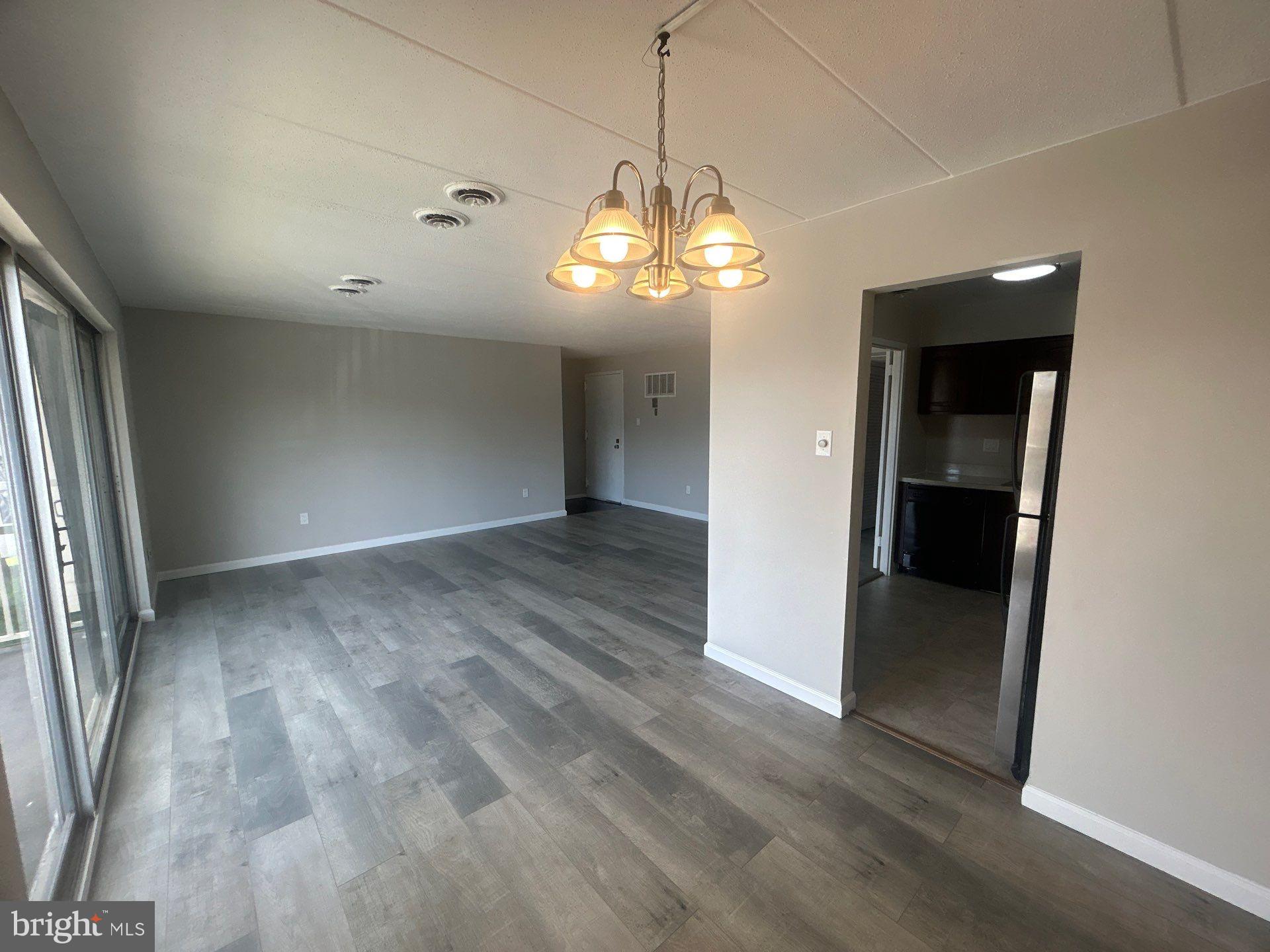 HUNTINGTON CLUB - Residential Lease