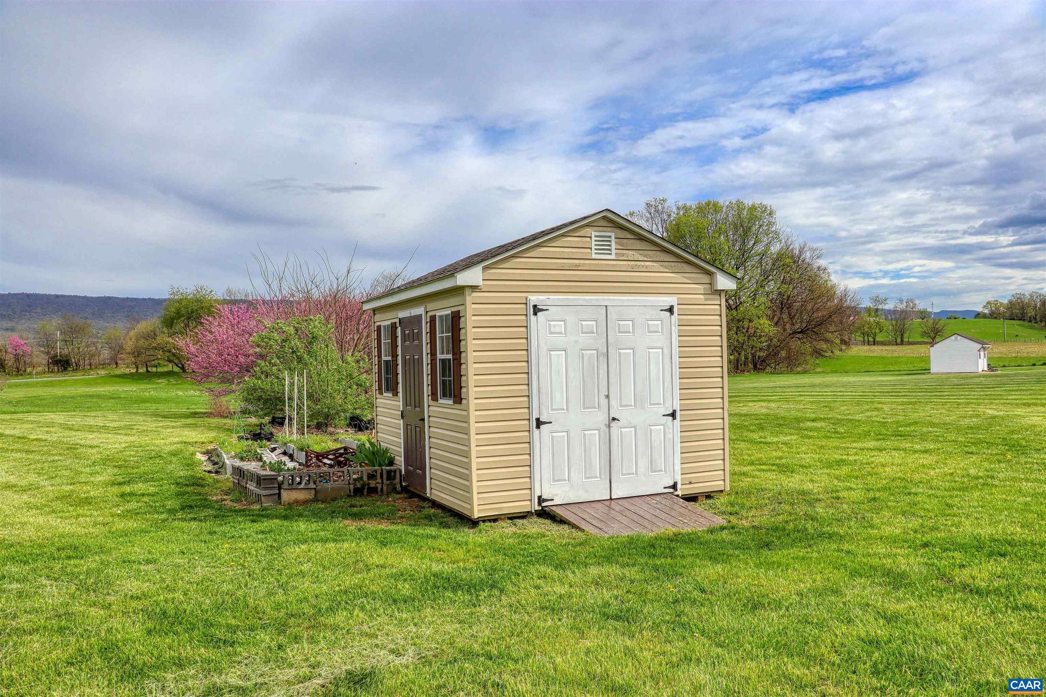 ASHBY MEADOWS - Residential