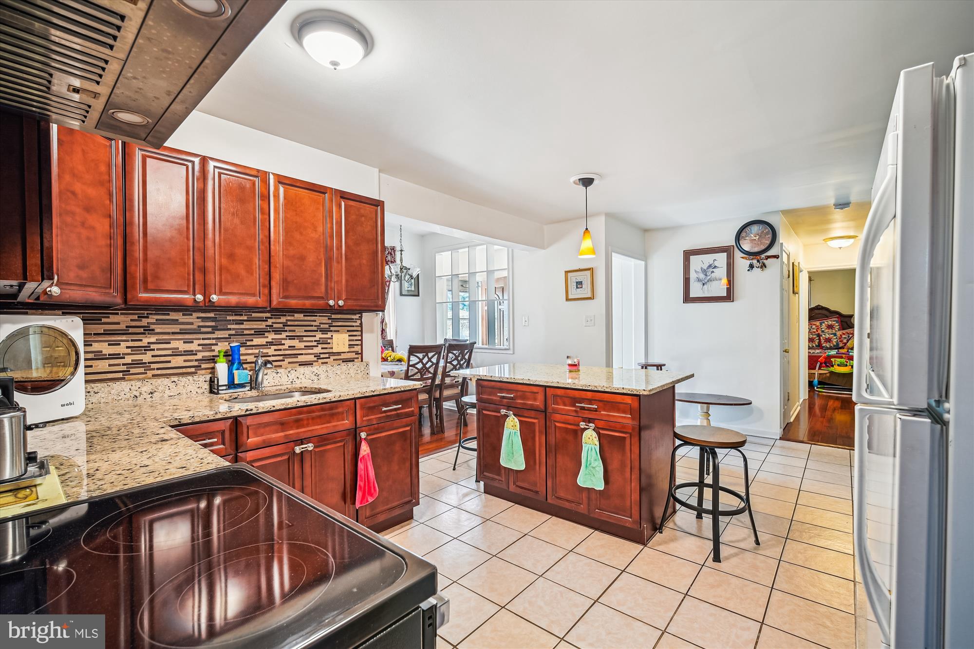 NORTH SPRINGFIELD - Residential