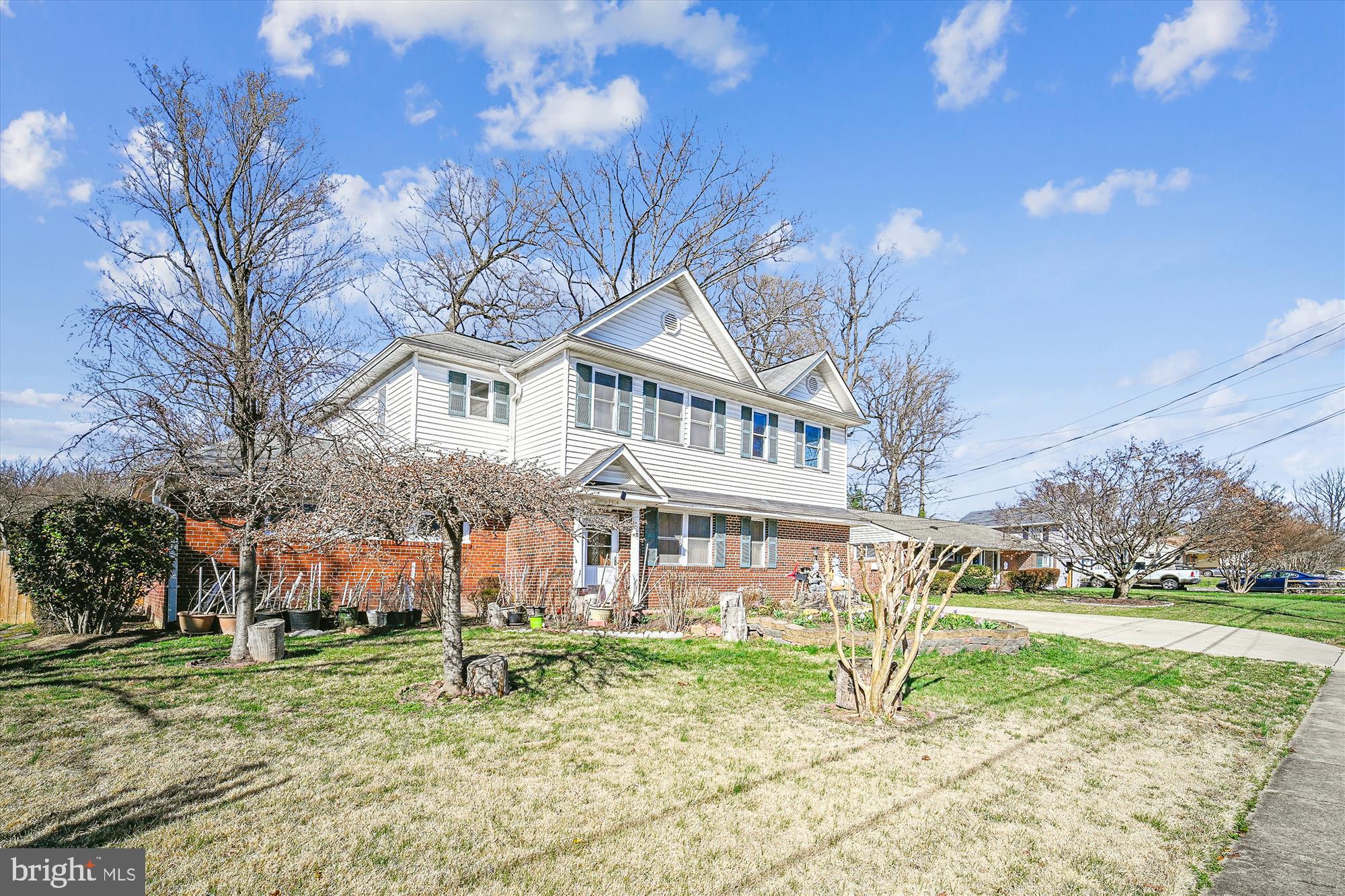 NORTH SPRINGFIELD - Residential