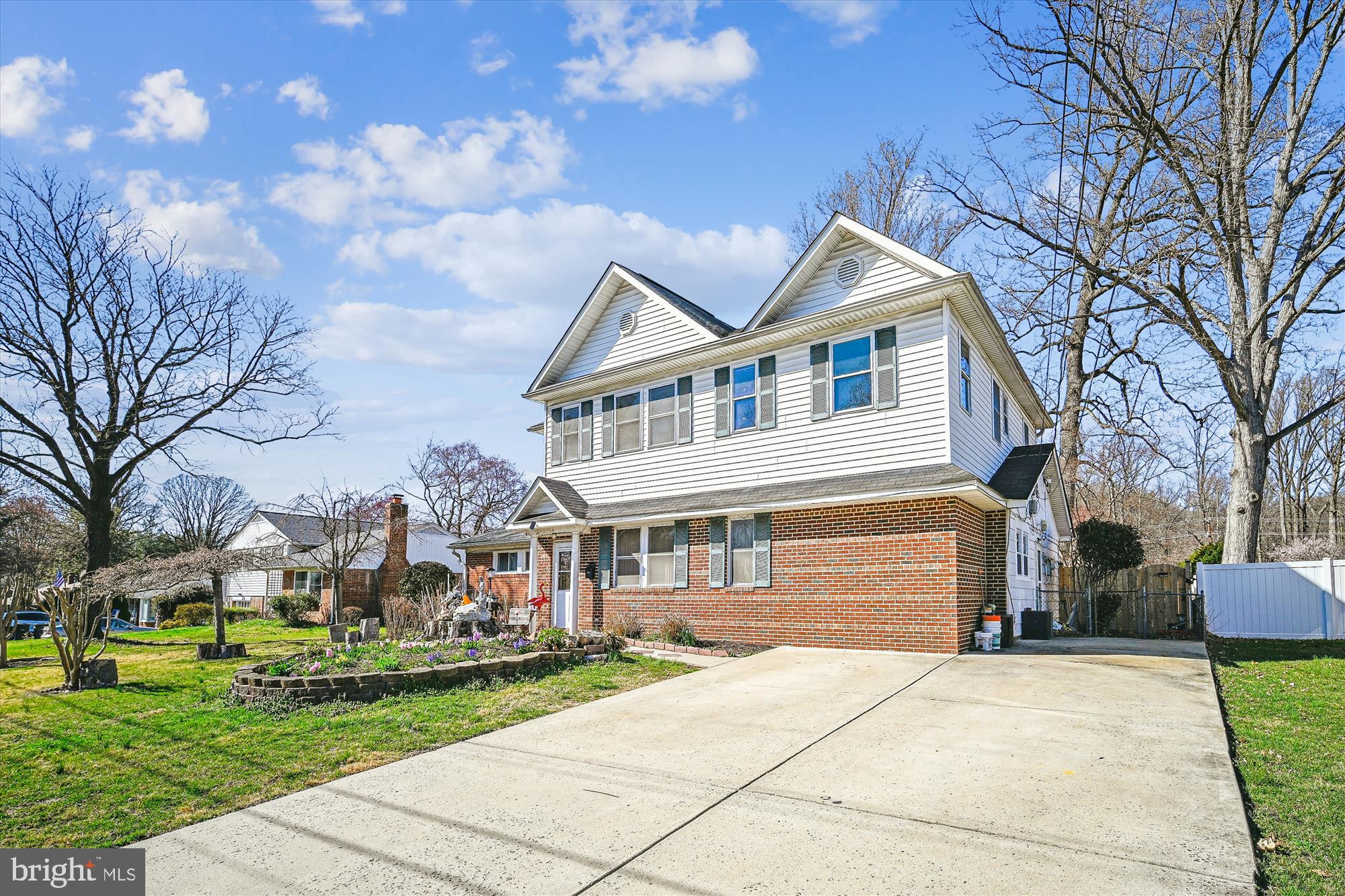 NORTH SPRINGFIELD - Residential