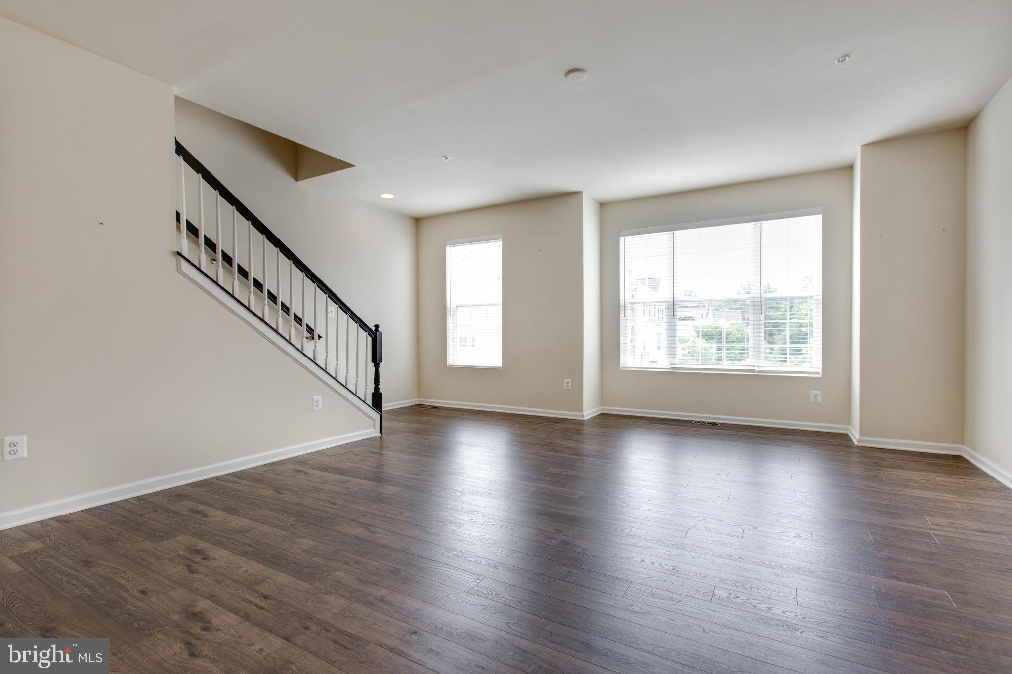 DORCHESTER VIEW - Residential Lease