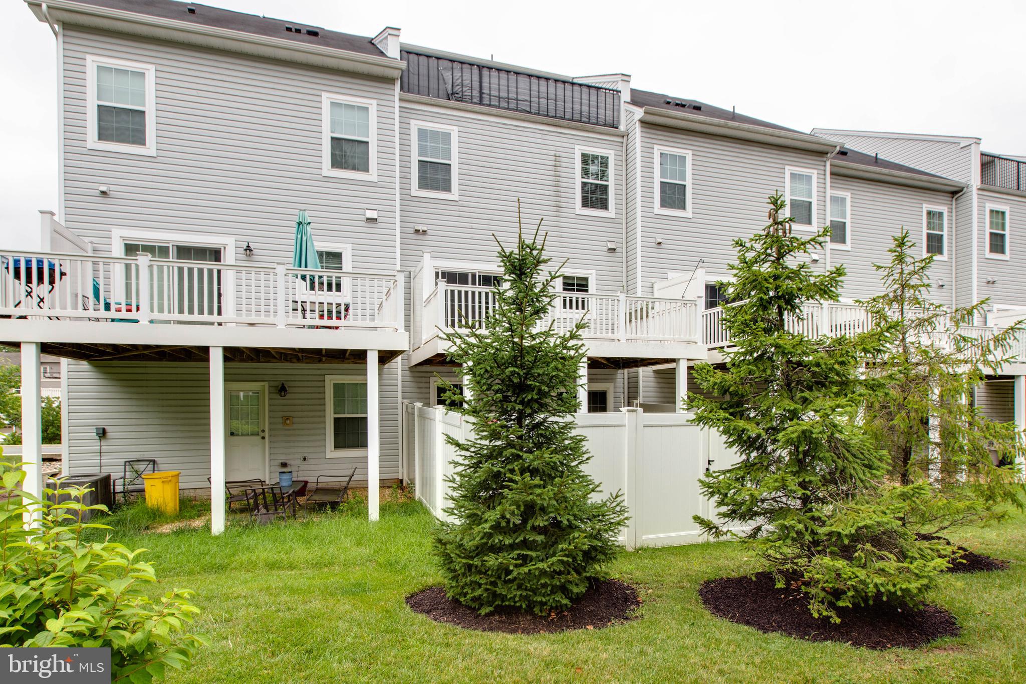 DORCHESTER VIEW - Residential Lease