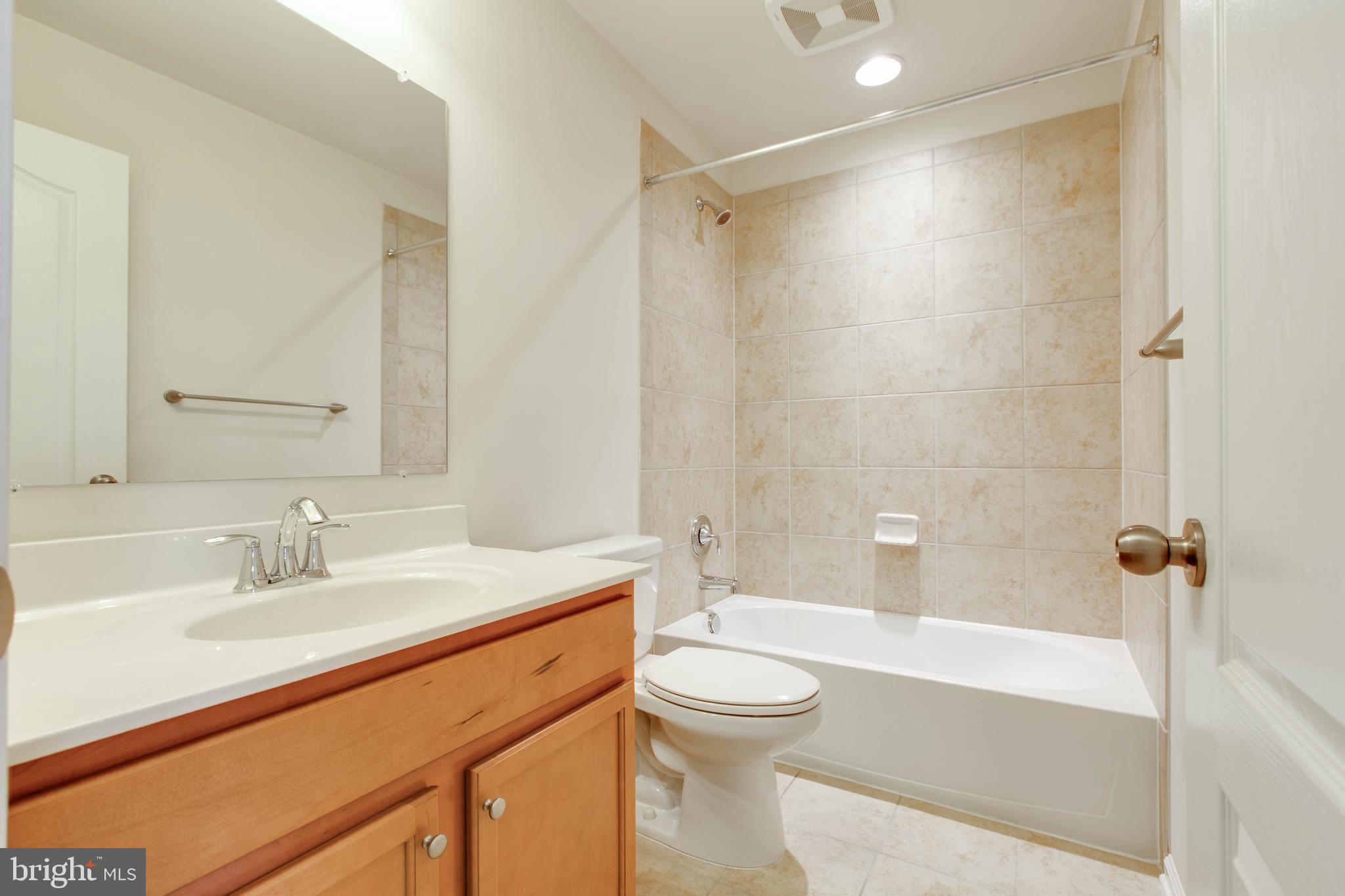 DORCHESTER VIEW - Residential Lease