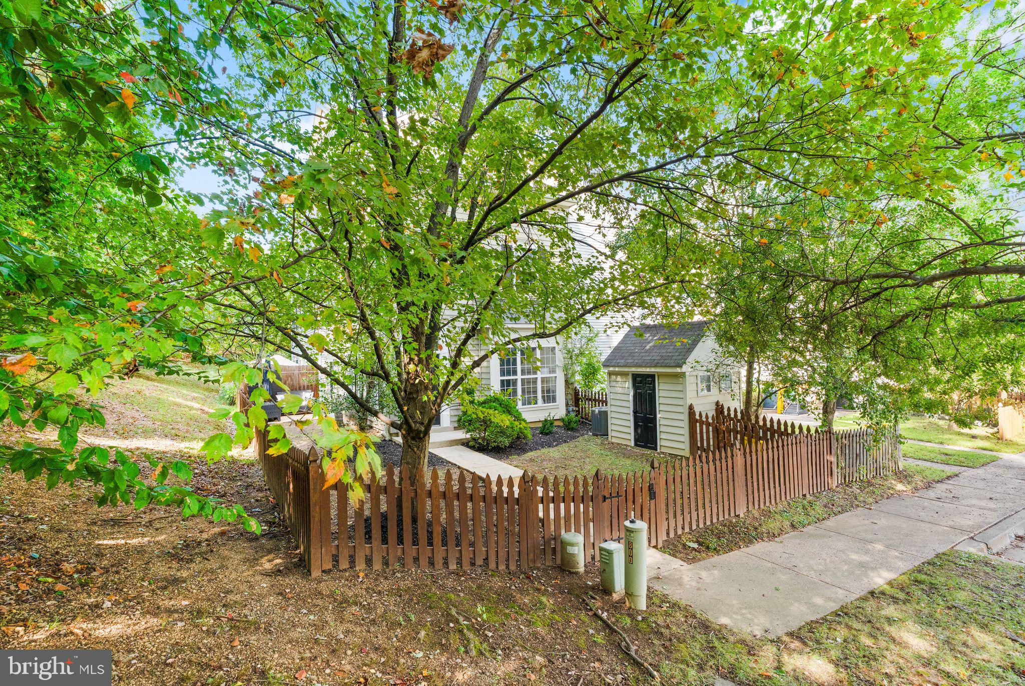 800 ESTUARY DRIVE