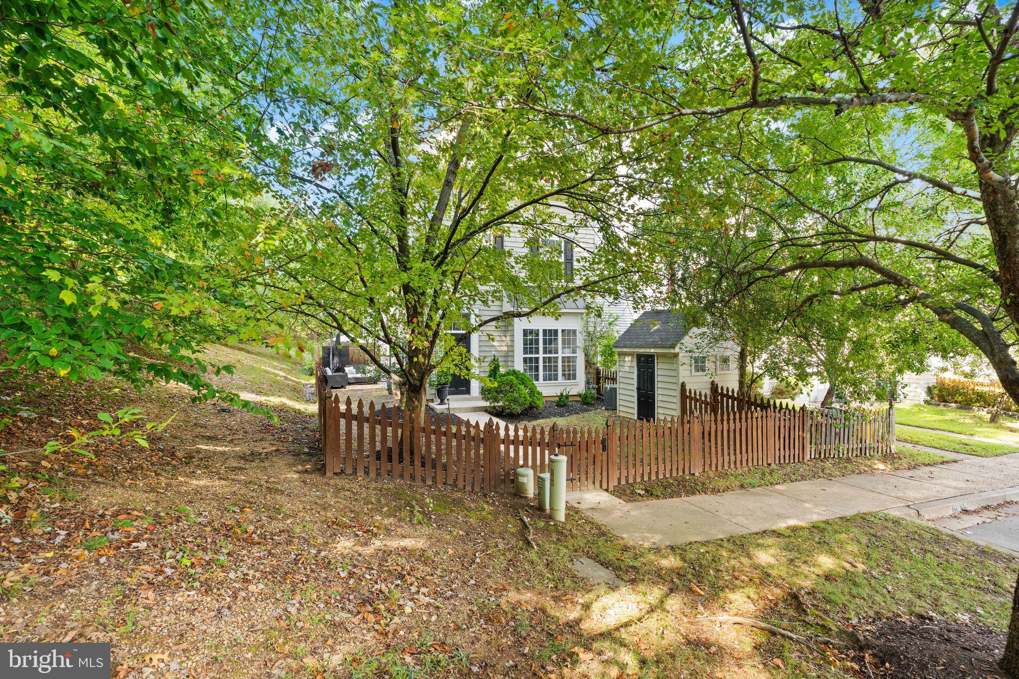 800 ESTUARY DRIVE