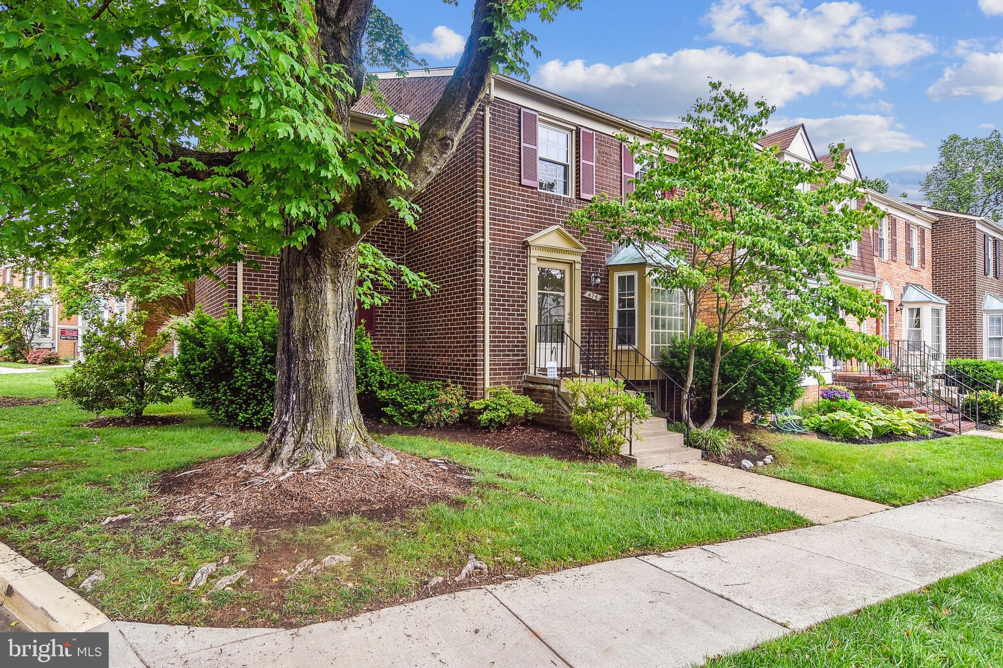 476 COLONIAL RIDGE LANE