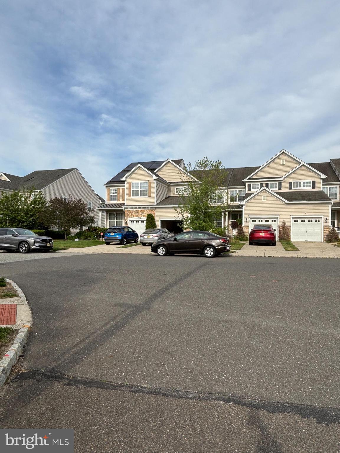 26 SPINNAKER DRIVE