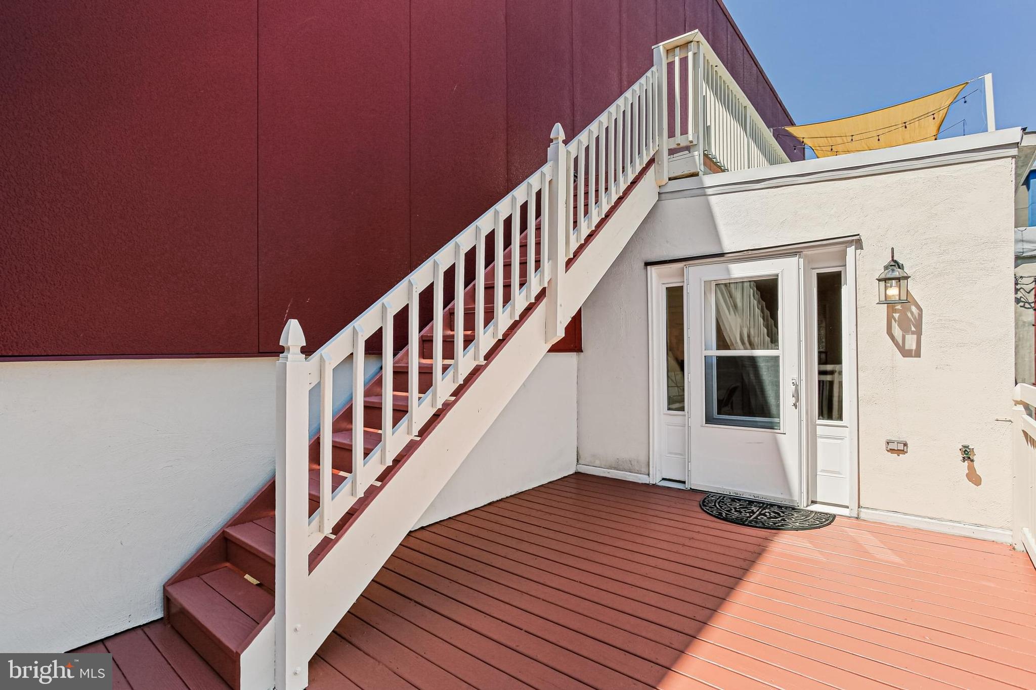 LITTLE ITALY - Residential Lease