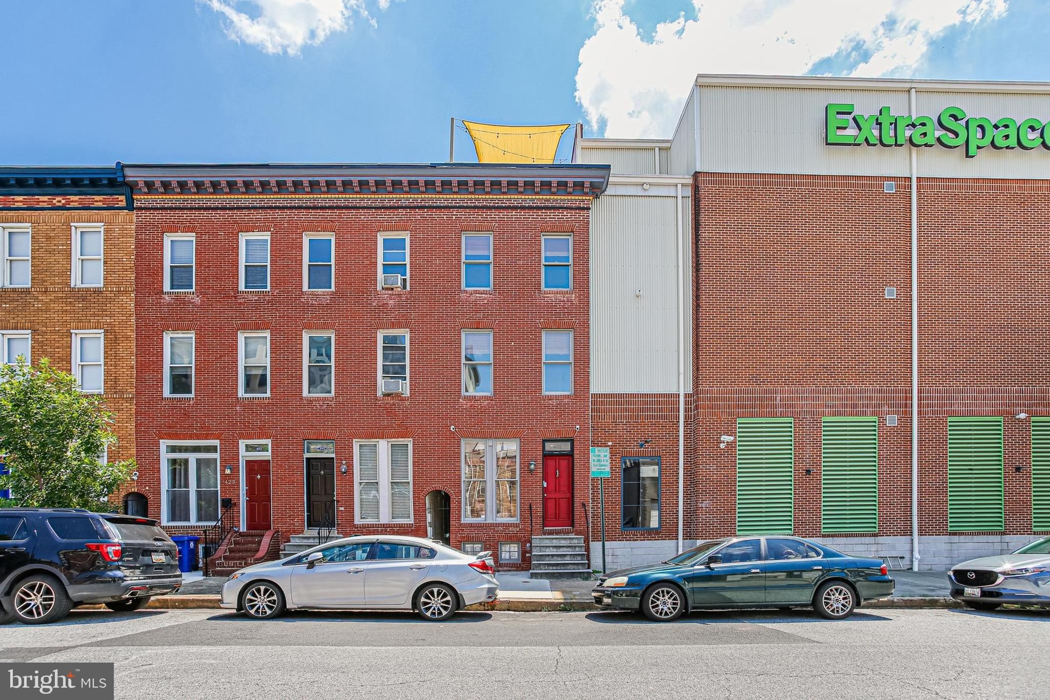 LITTLE ITALY - Residential Lease