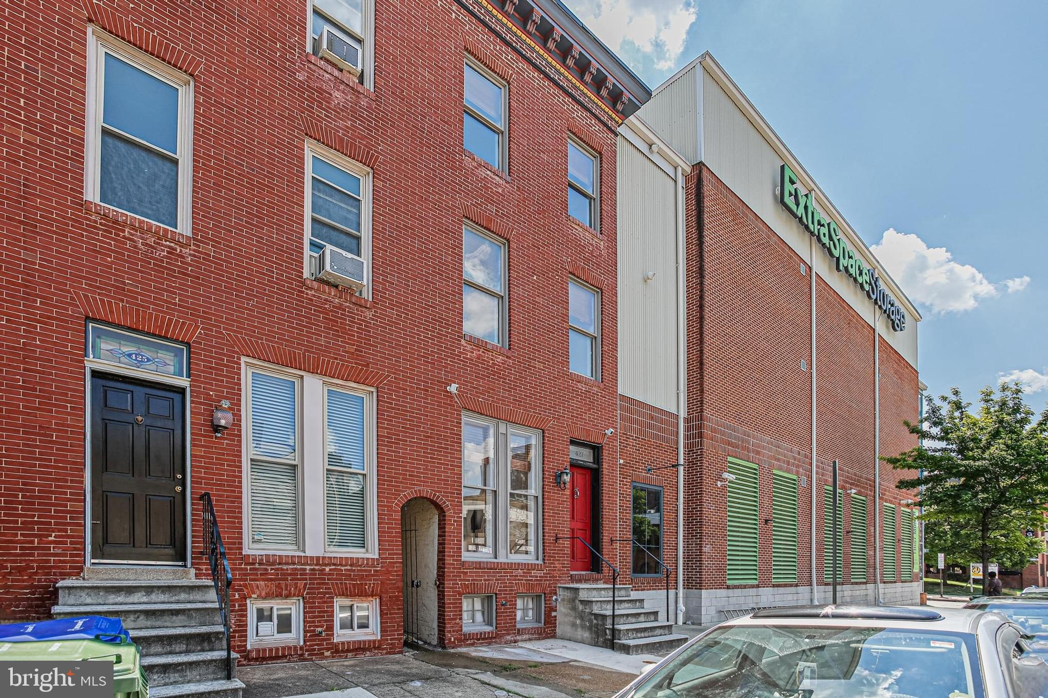 LITTLE ITALY - Residential Lease