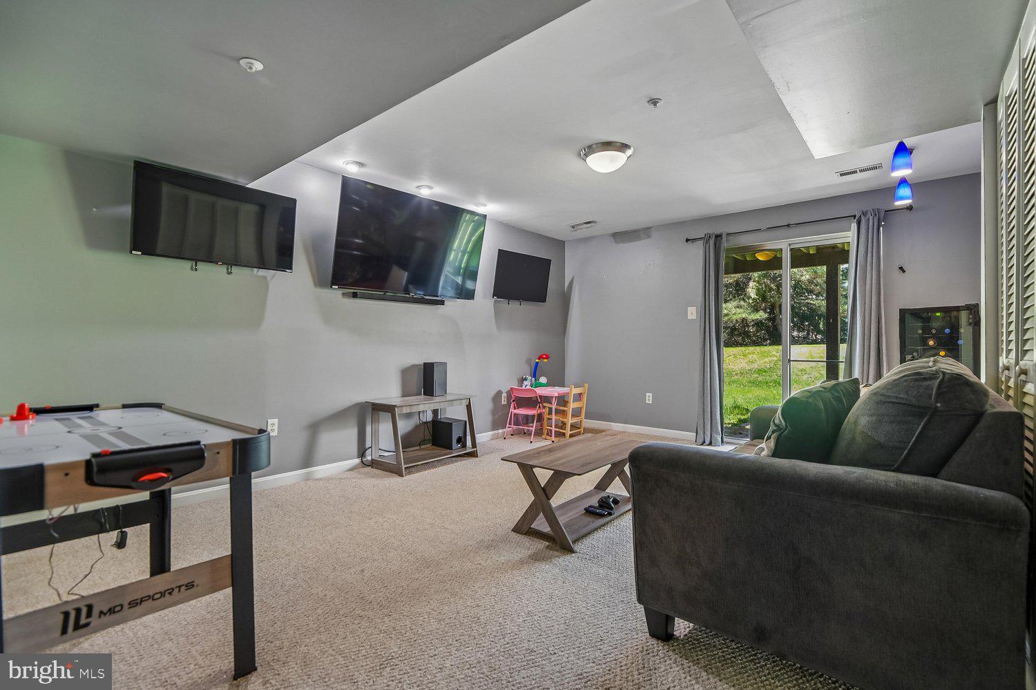 ST CLAIR - Residential