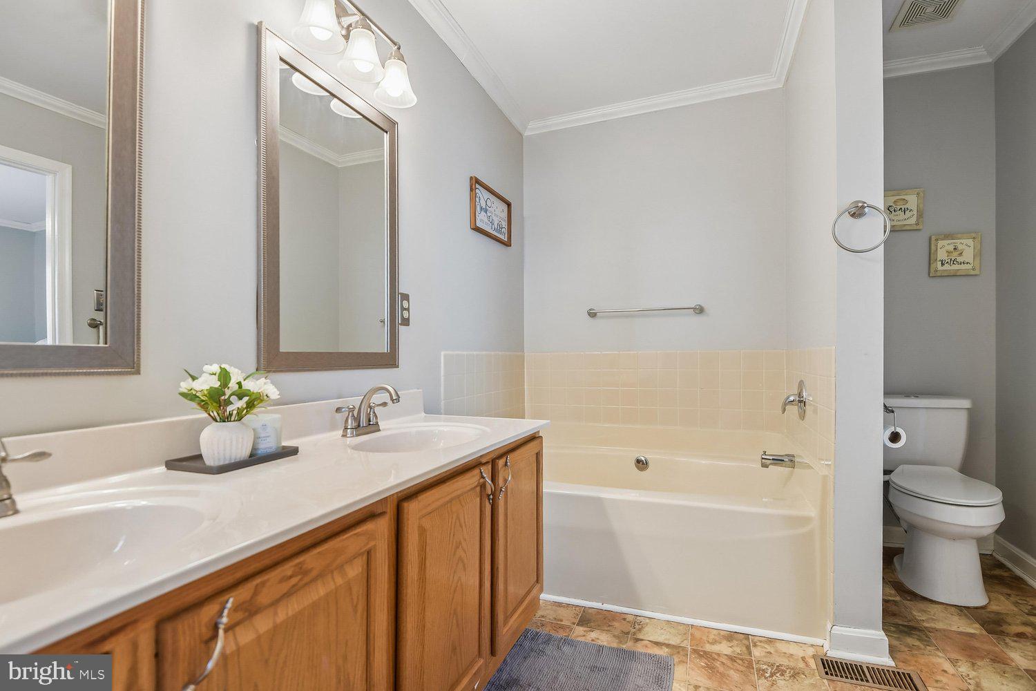 ST CLAIR - Residential