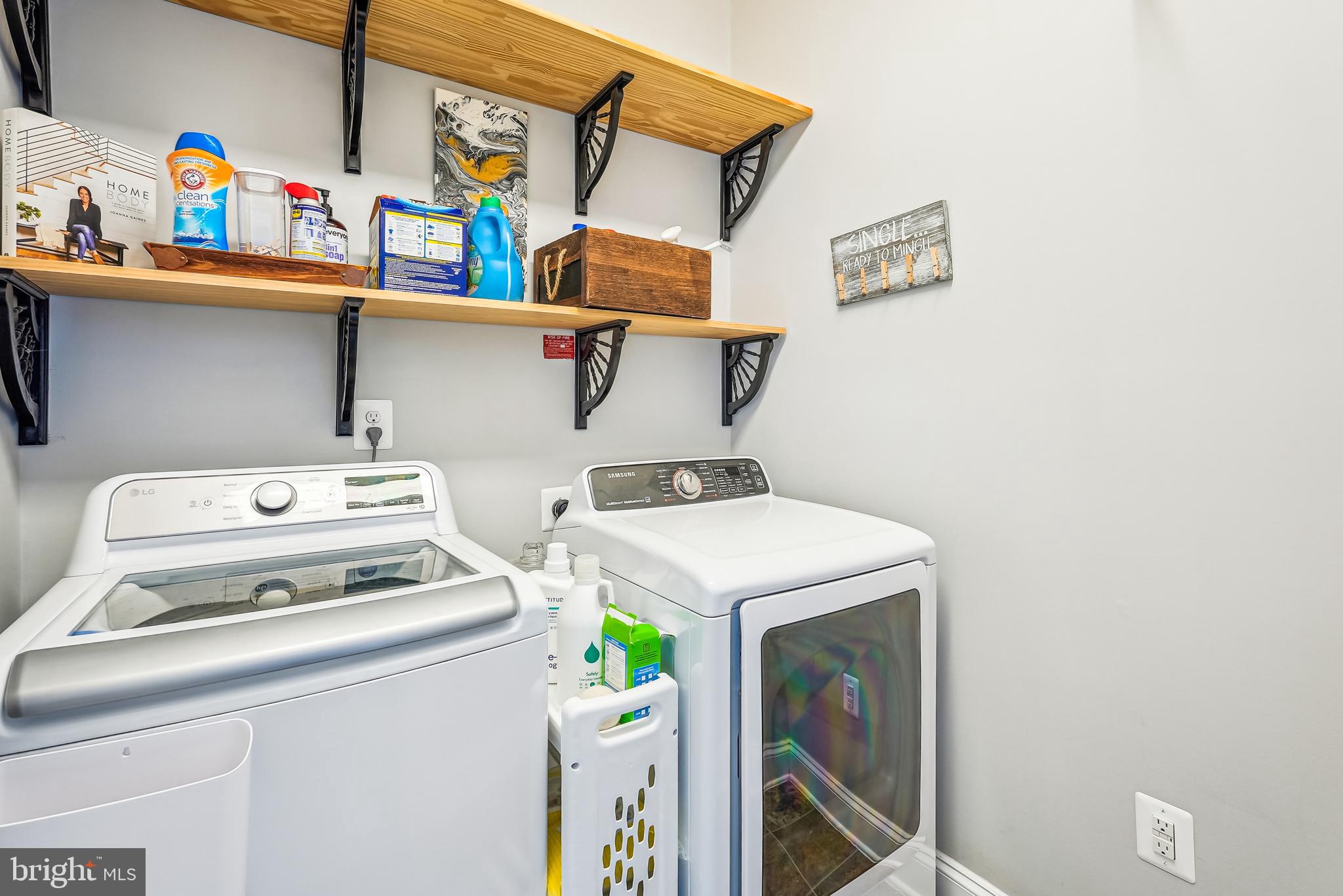 WATERFORD VIEW ESTATES - Residential