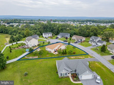MLS: WVBE2054138