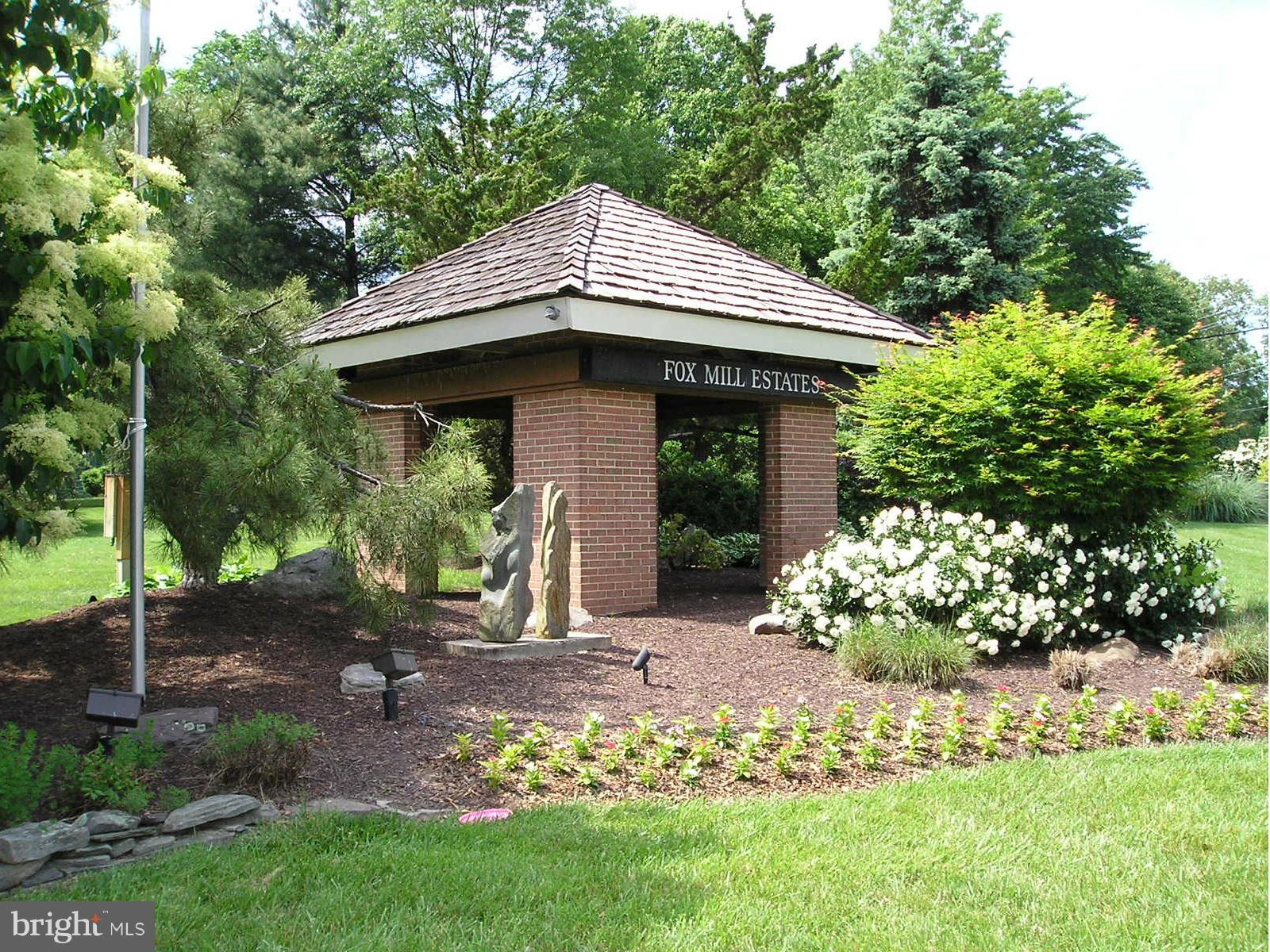 FOX MILL ESTATES - Residential Lease