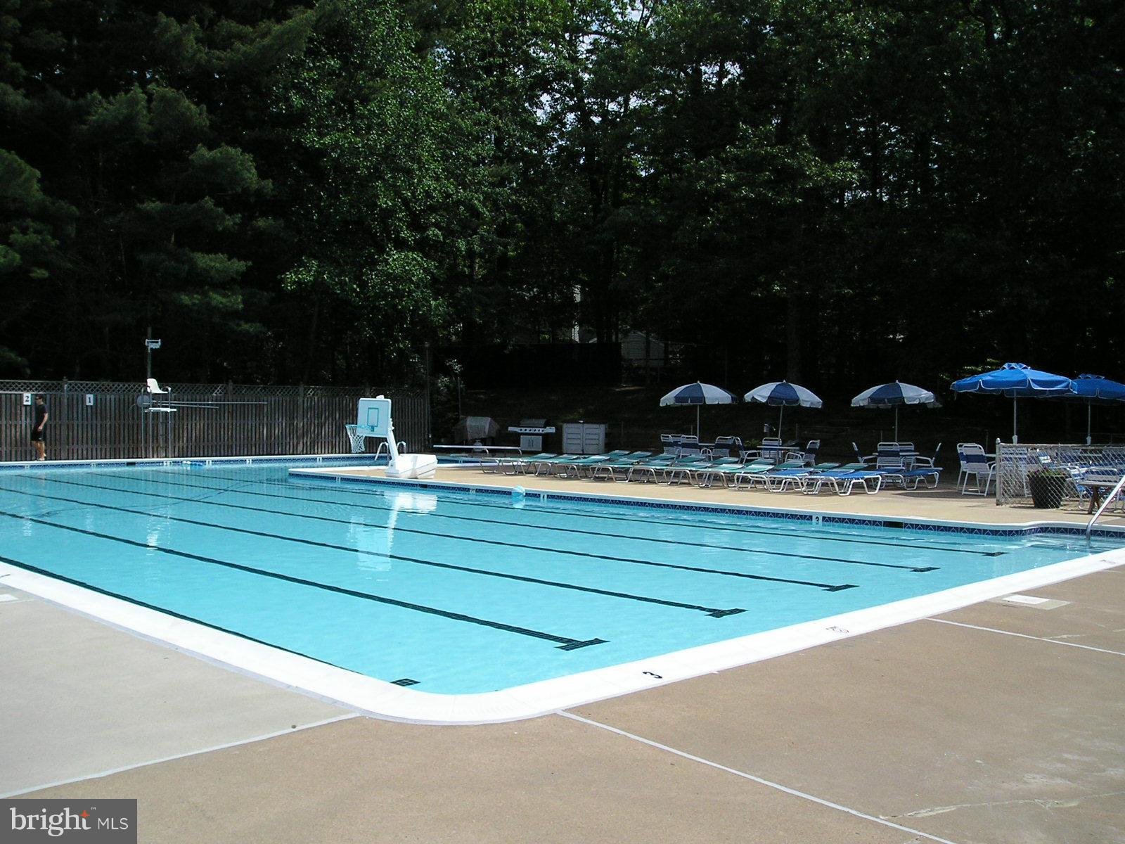 FOX MILL ESTATES - Residential Lease