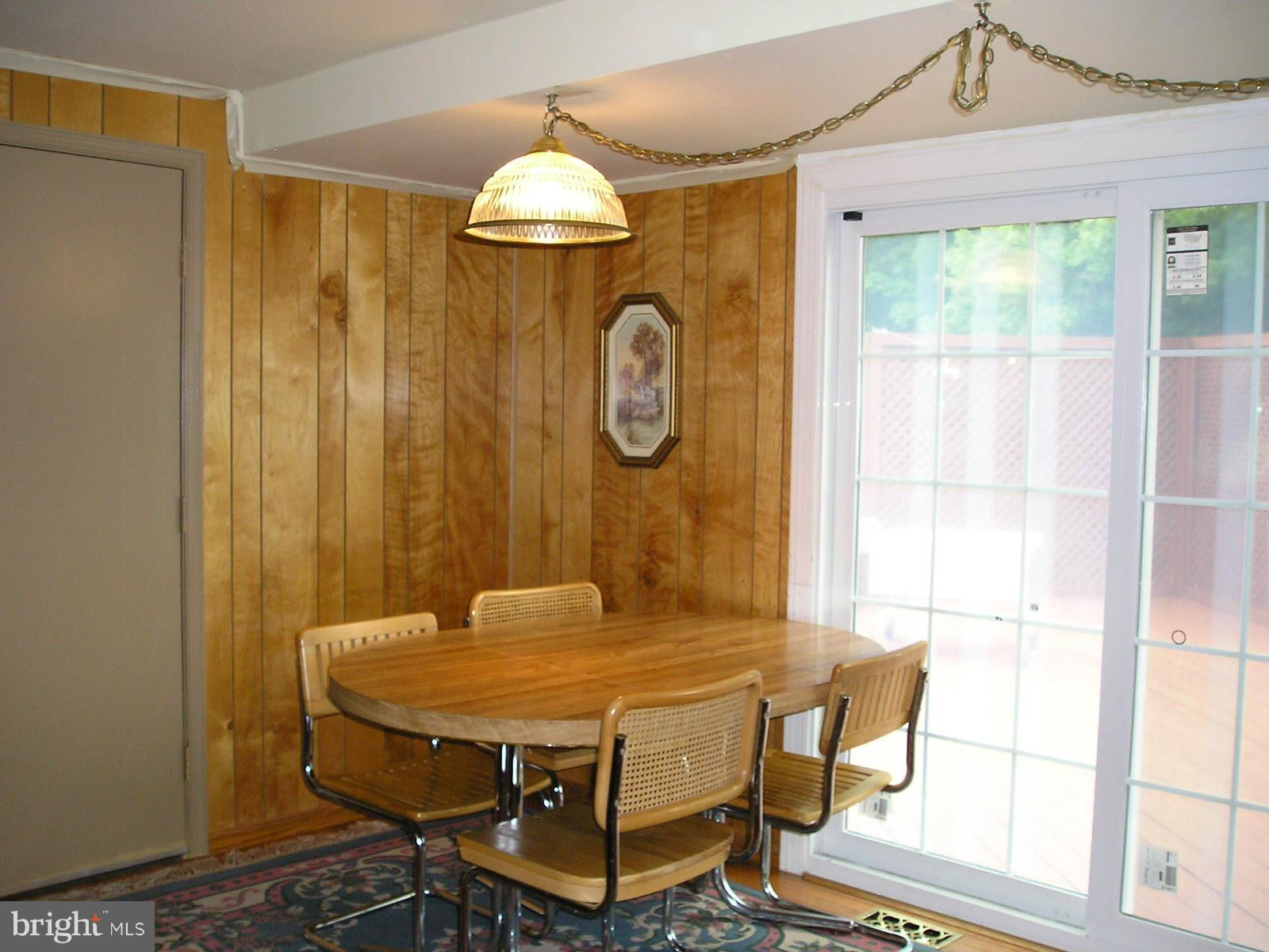 FOX MILL ESTATES - Residential Lease