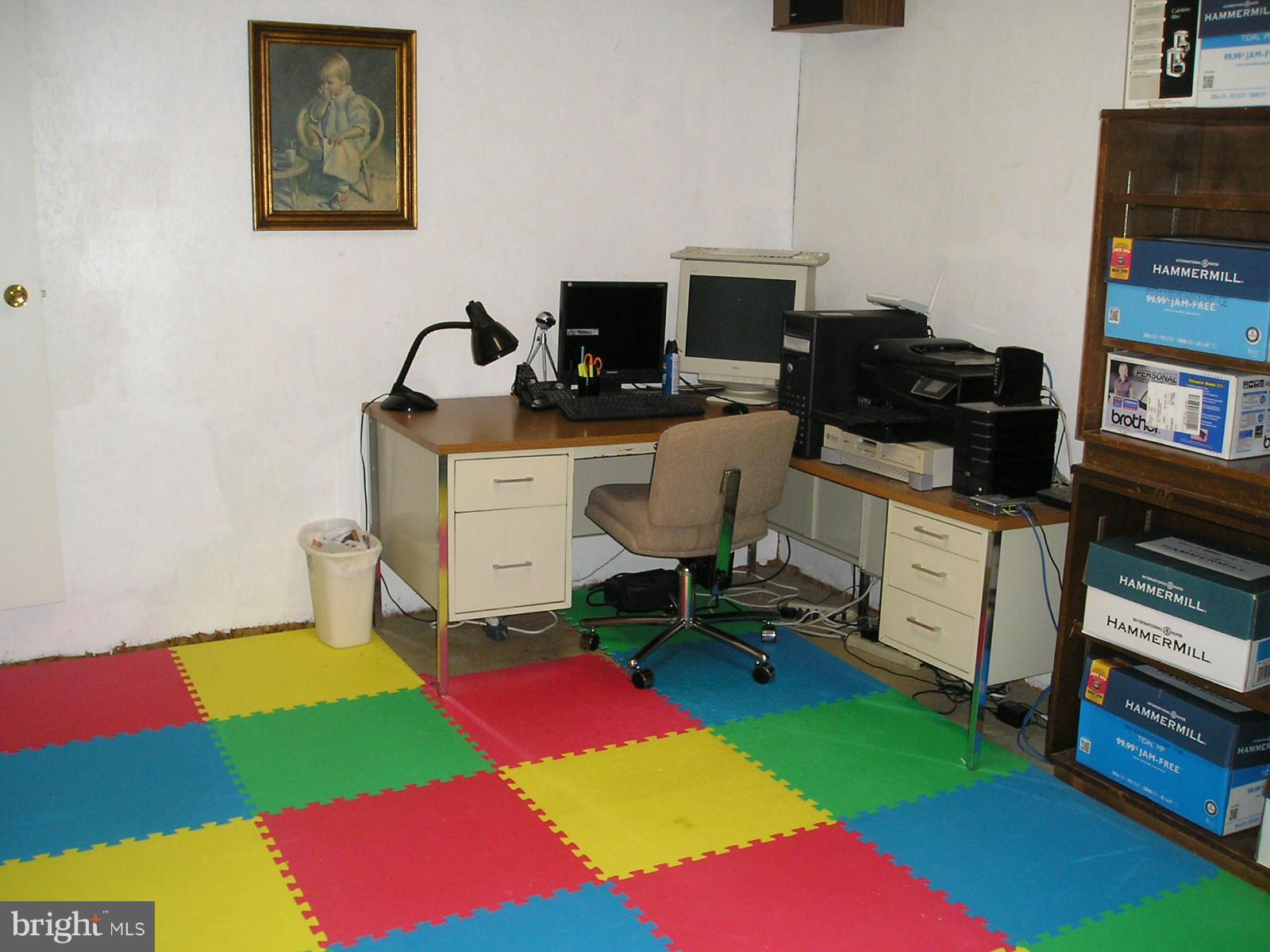 FOX MILL ESTATES - Residential Lease