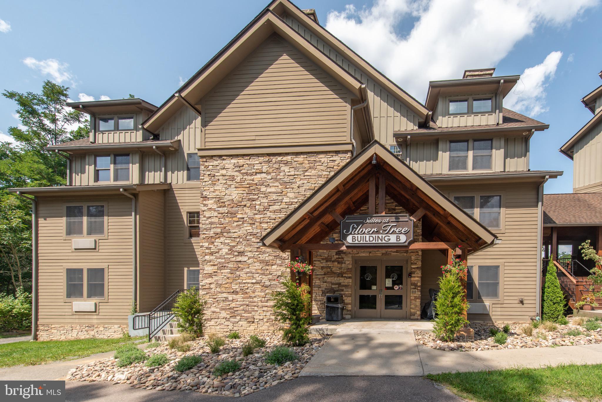 SILVER TREE SUITES - Residential