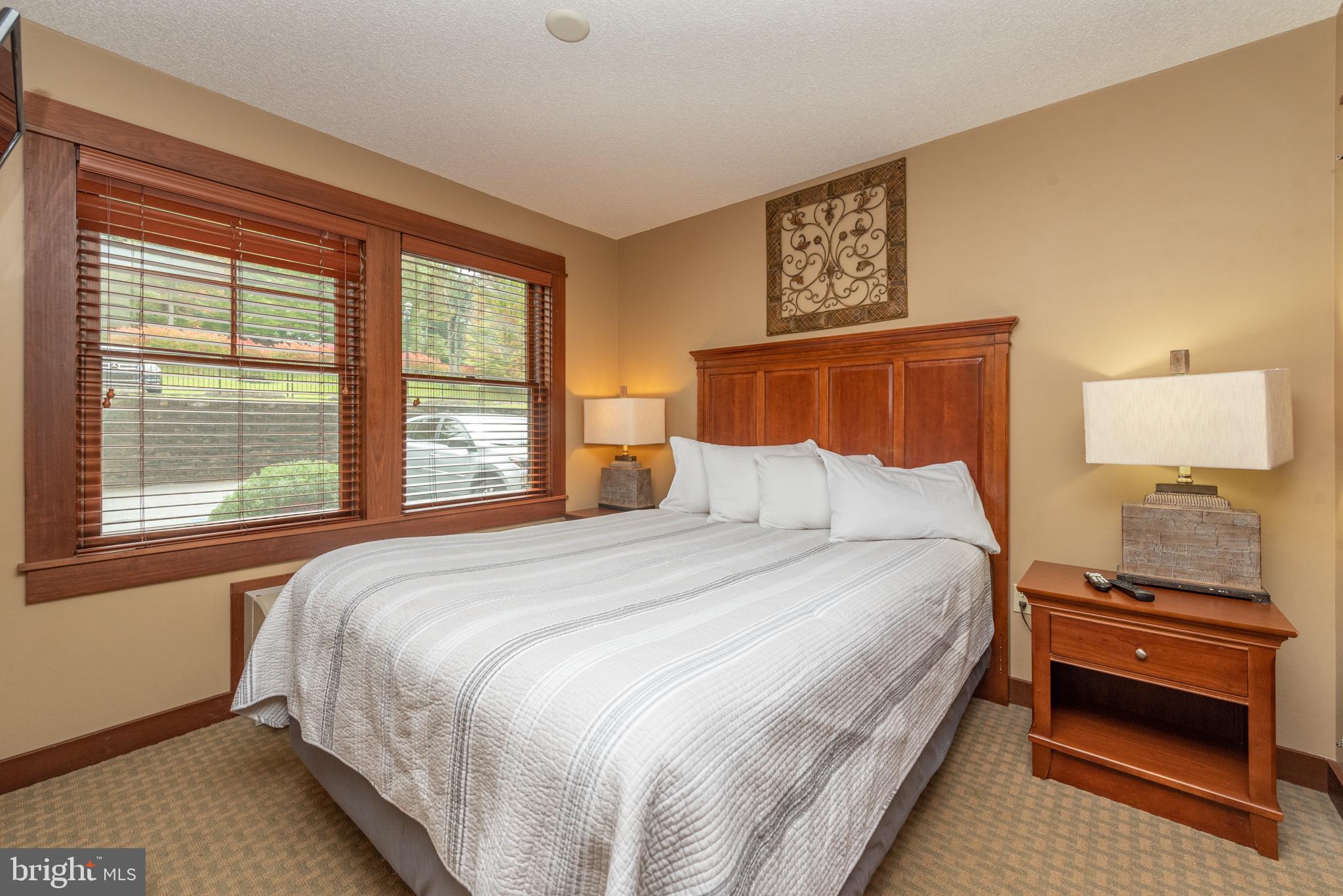 SILVER TREE SUITES - Residential