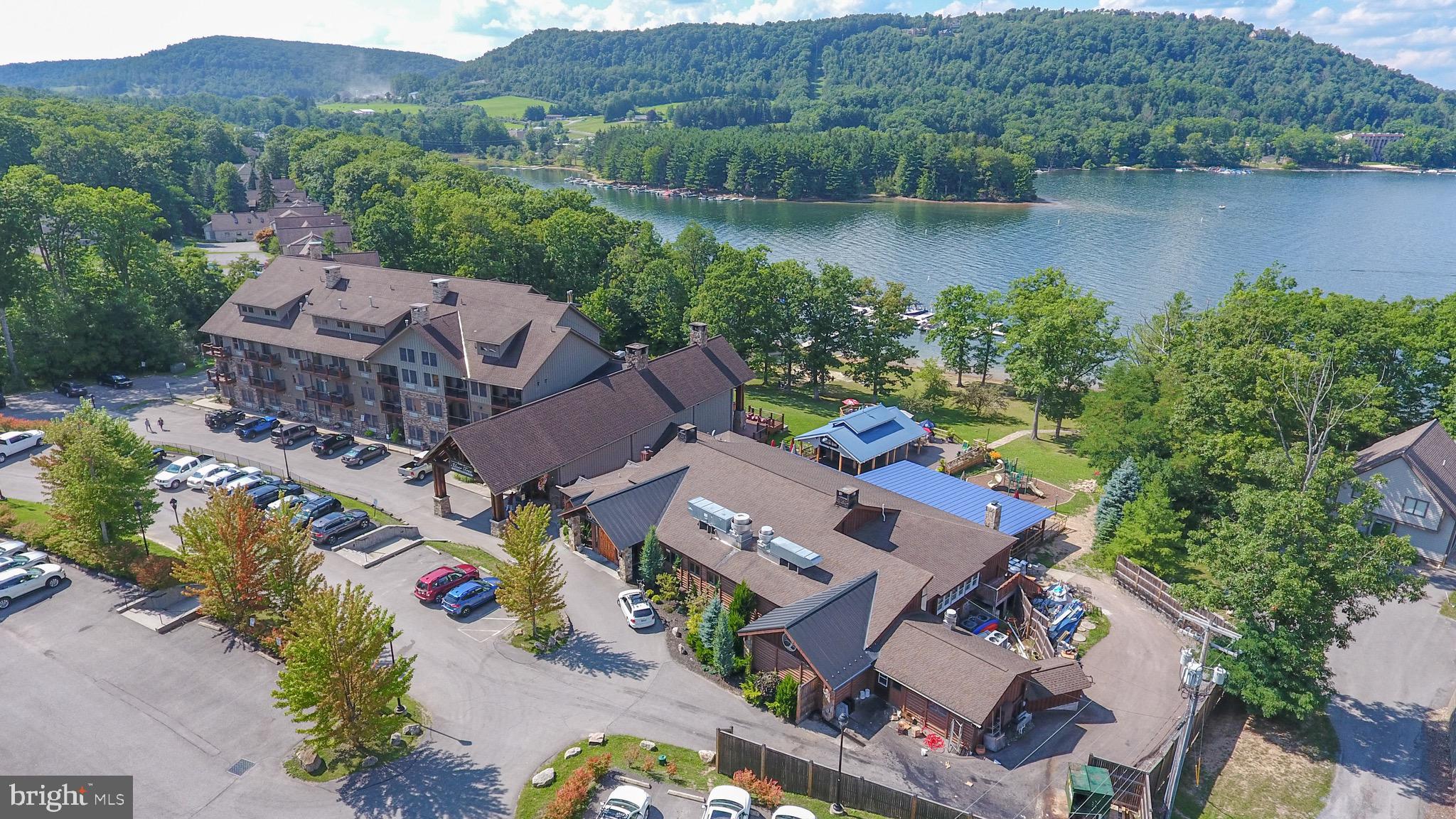 SILVER TREE SUITES - Residential