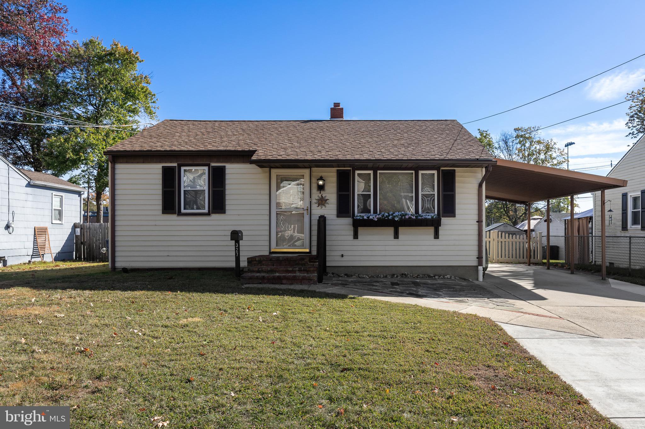 327 S COLES AVENUE