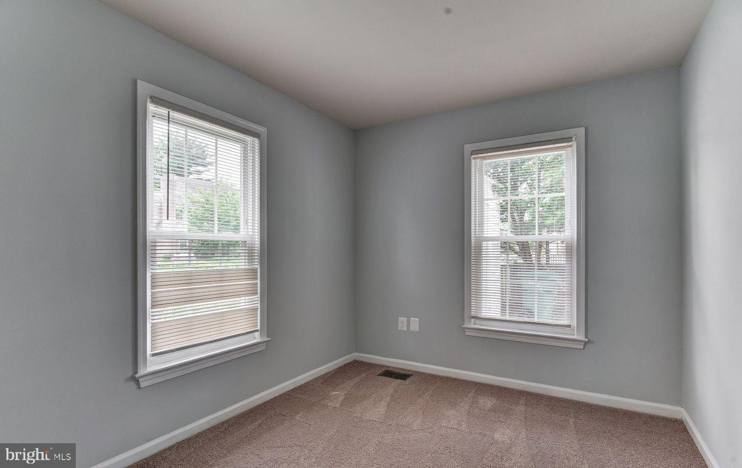 SHADY GROVE VILLAGE - Residential Lease